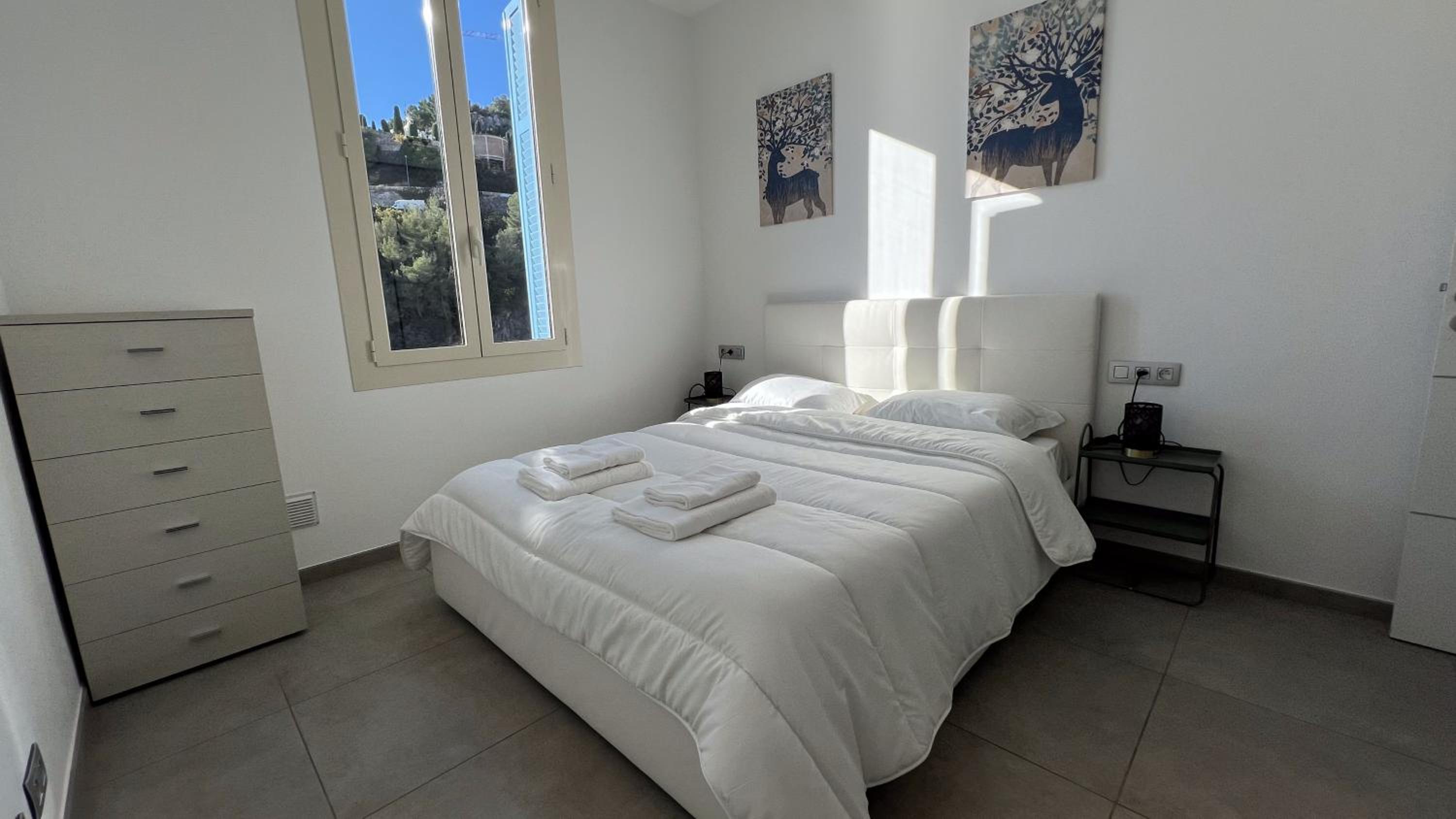 Two-Bedroom Apartment - Photo 4
