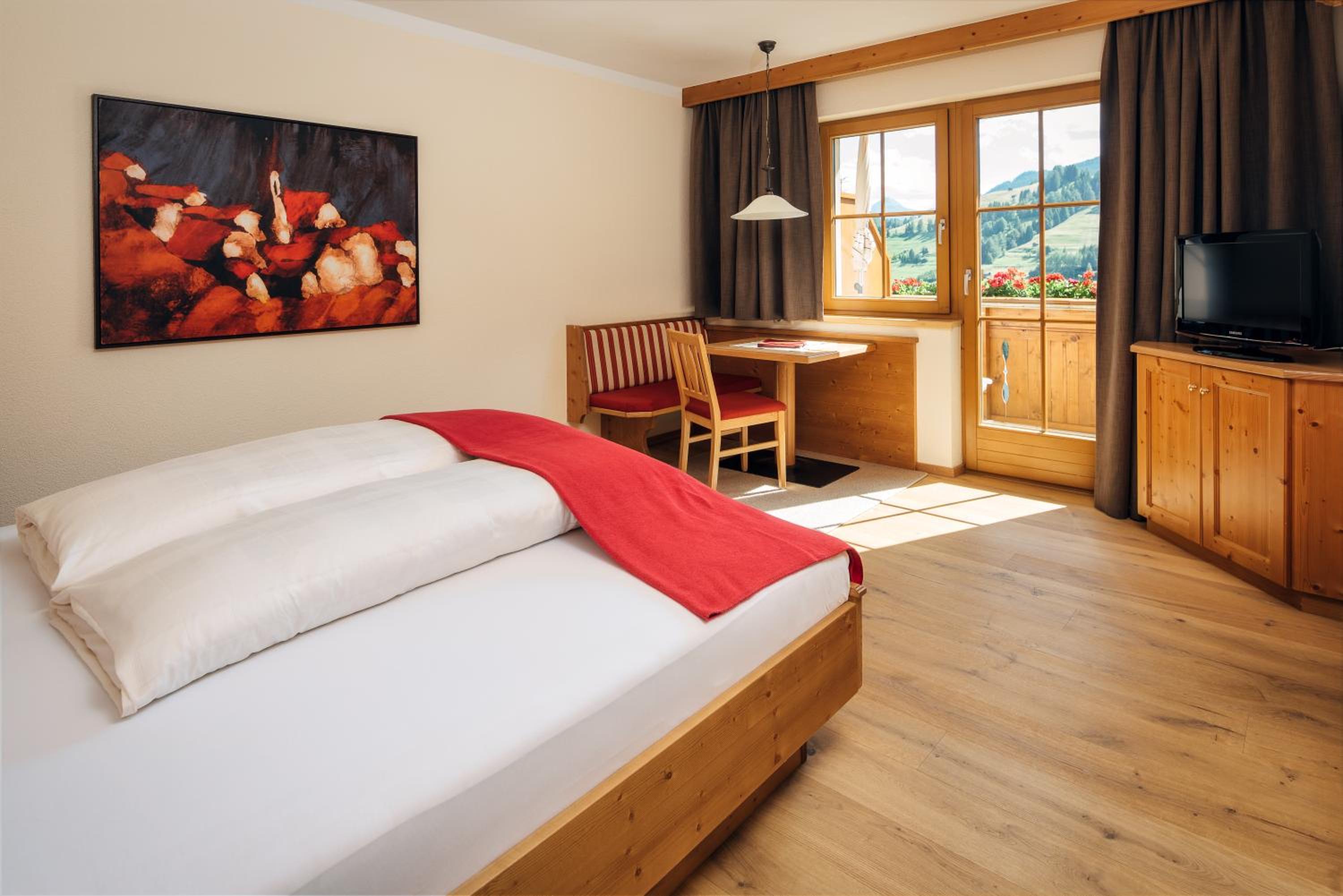 Double Room with Balcony photo 2
