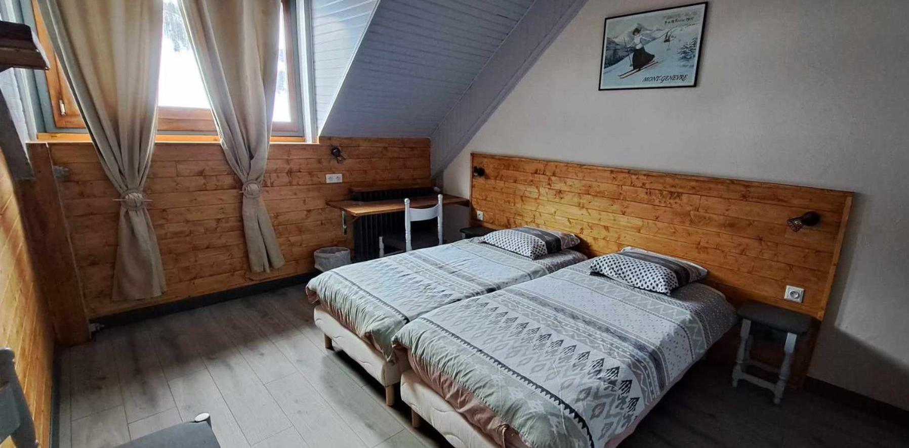 Twin Room with Mountain View - South - Photo 4