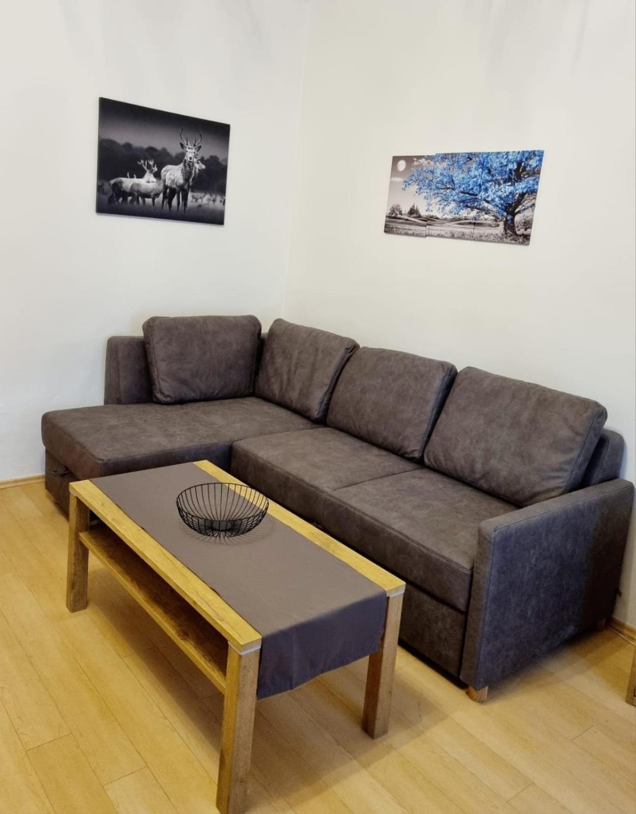 Apartment - Ground Floor photo 2