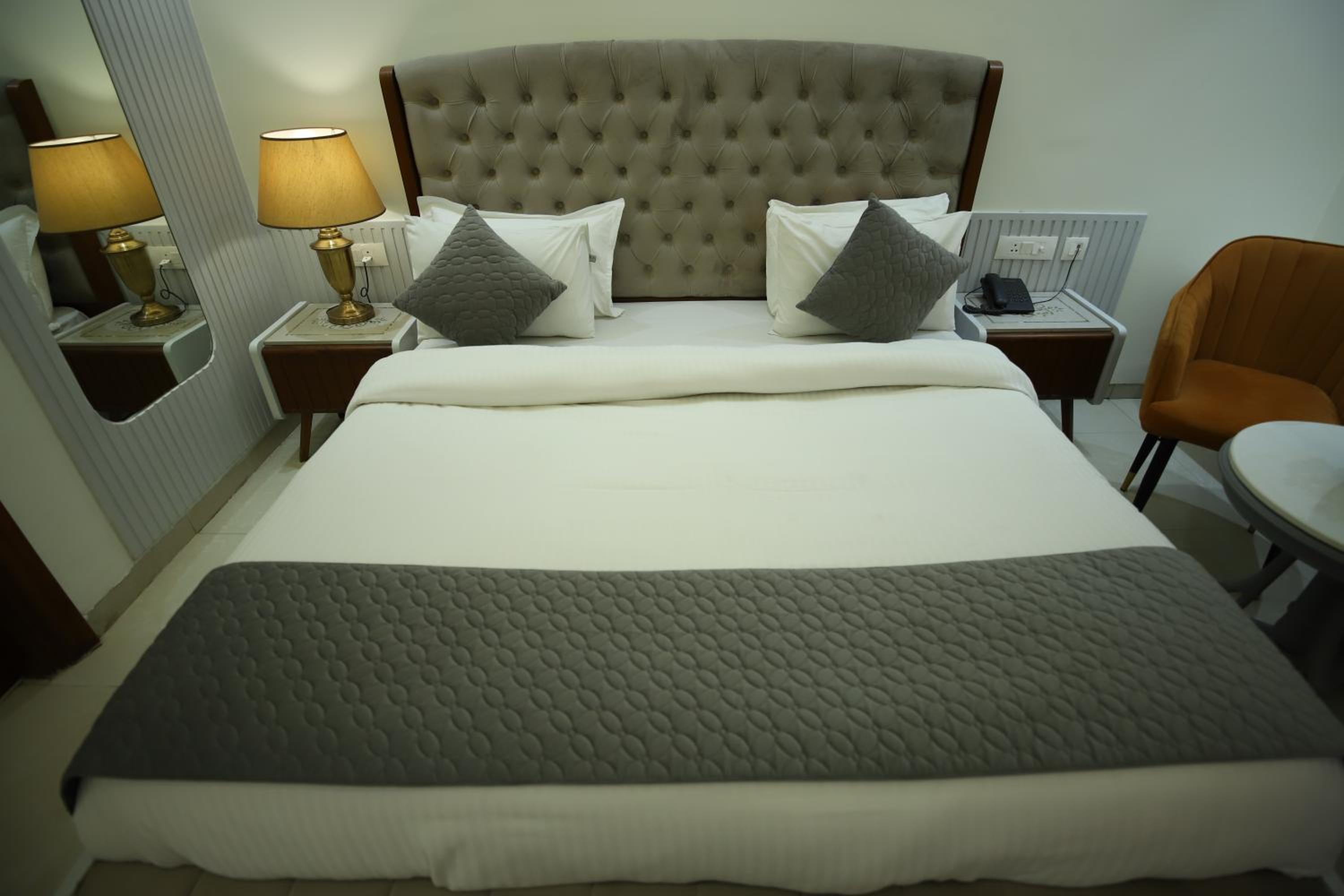 Premium Double or Twin Room - Photo 1