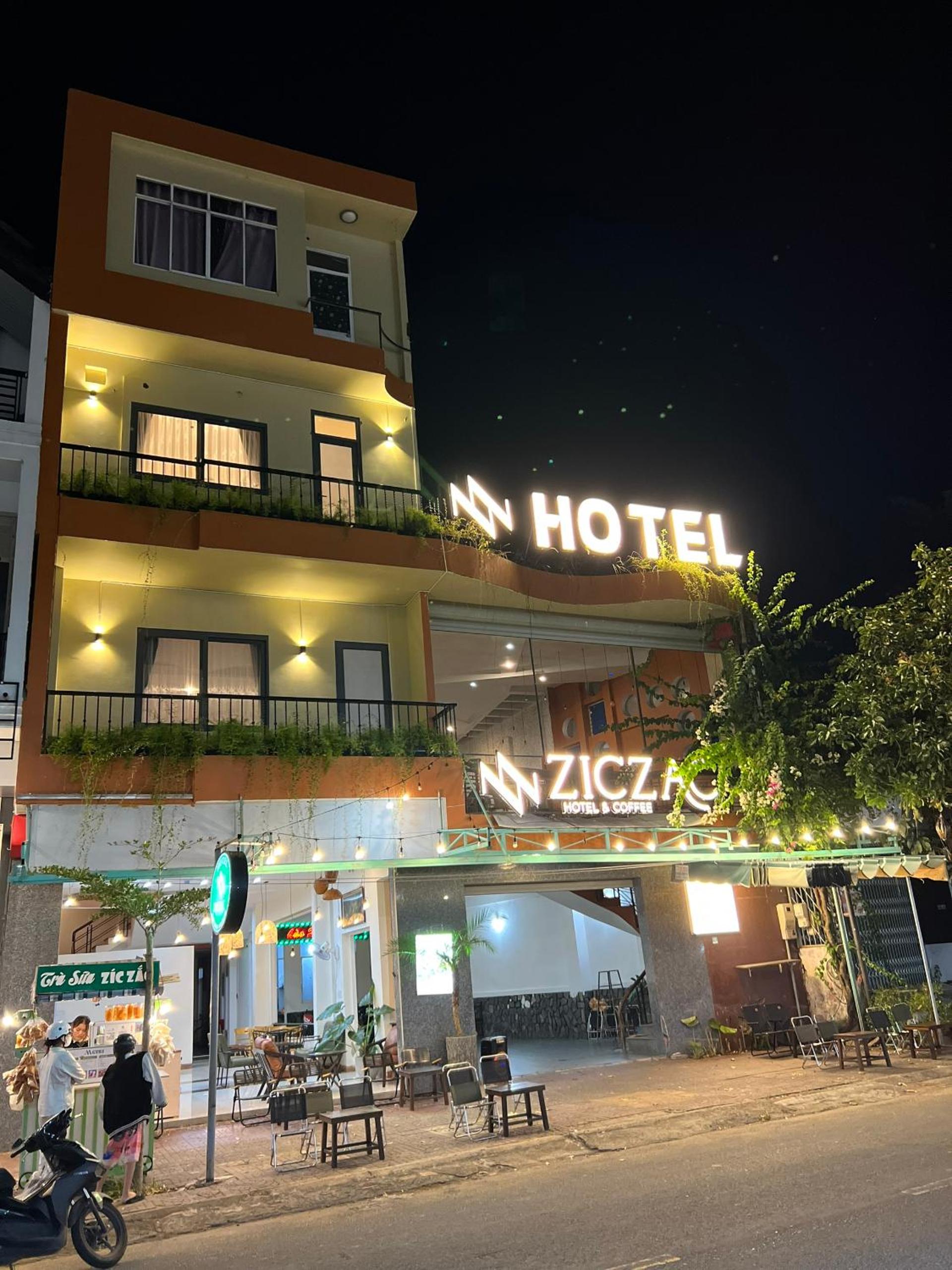 Double Room With Balcony photo 1