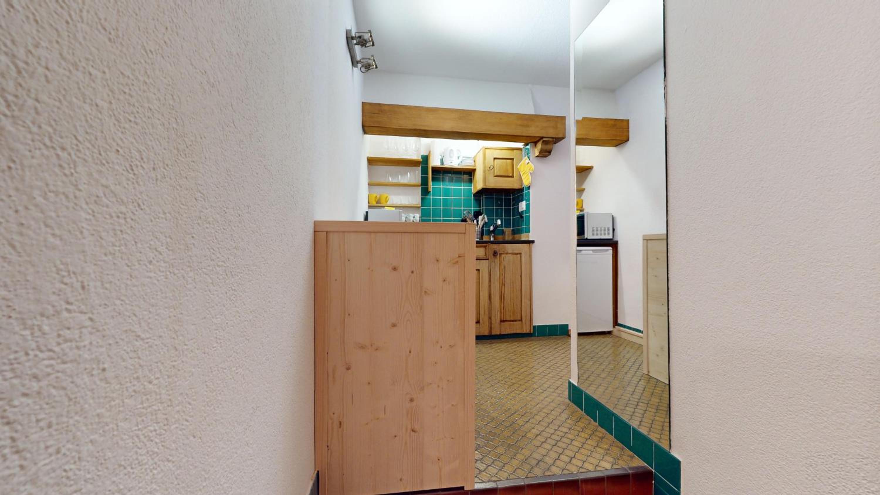 Apartment with Lake View photo 2