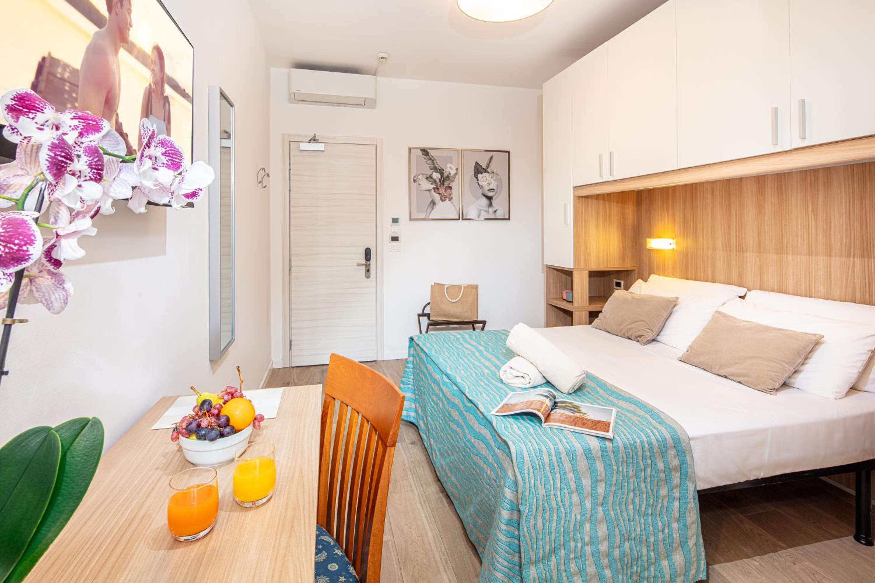 Double Room with Terrace photo 3