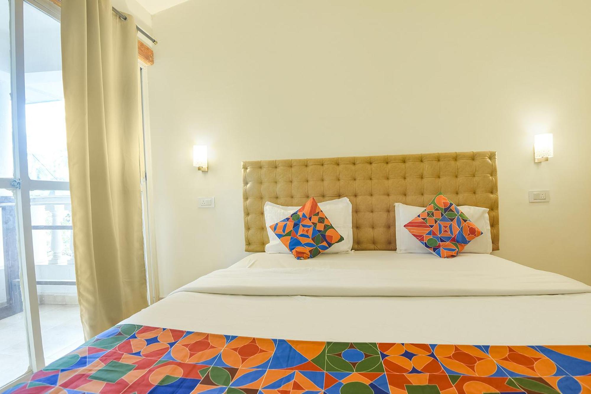 Deluxe Room - Photo 2
