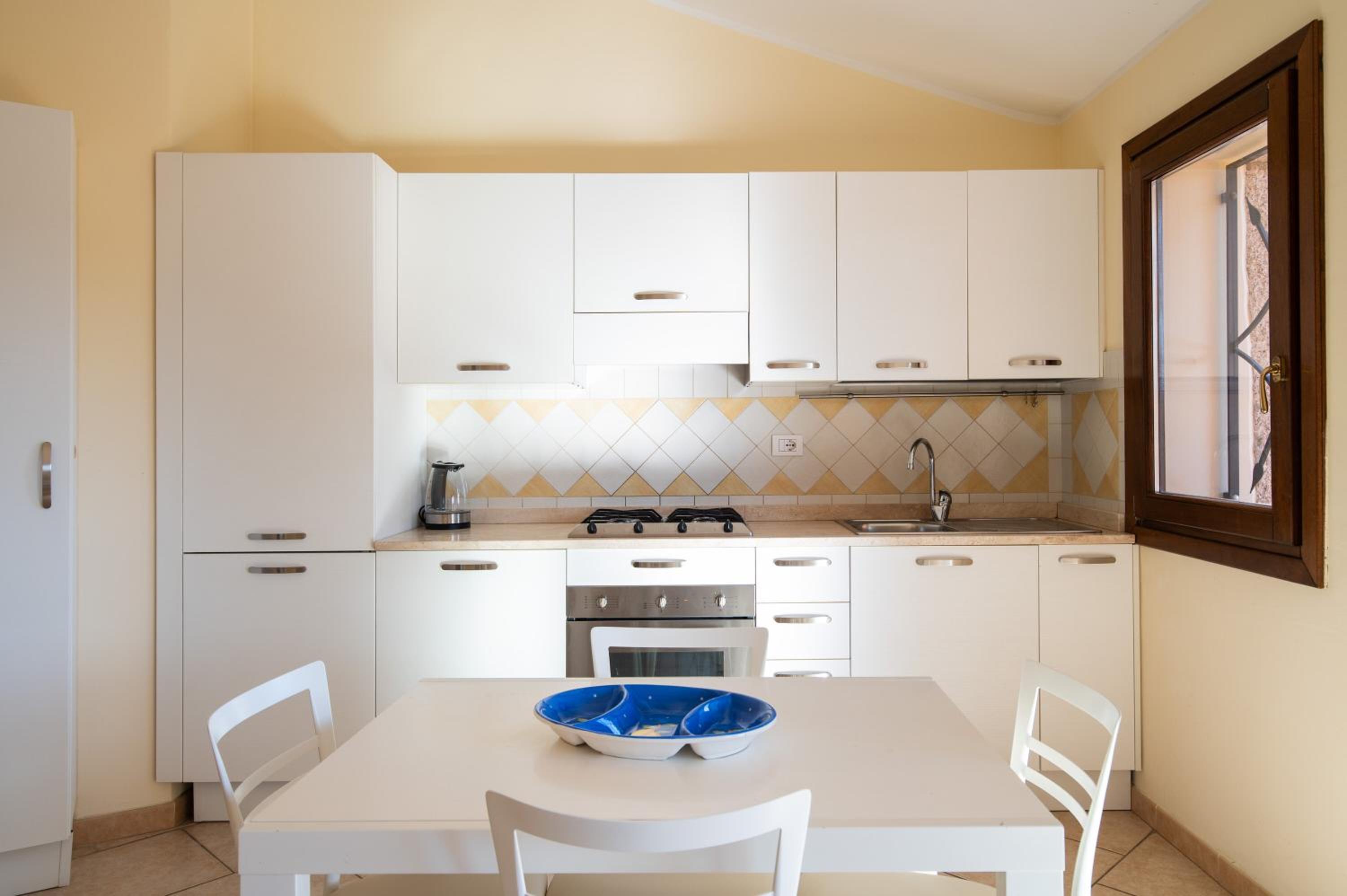 Two-Bedroom Apartment with Terrace and Sea View photo 3