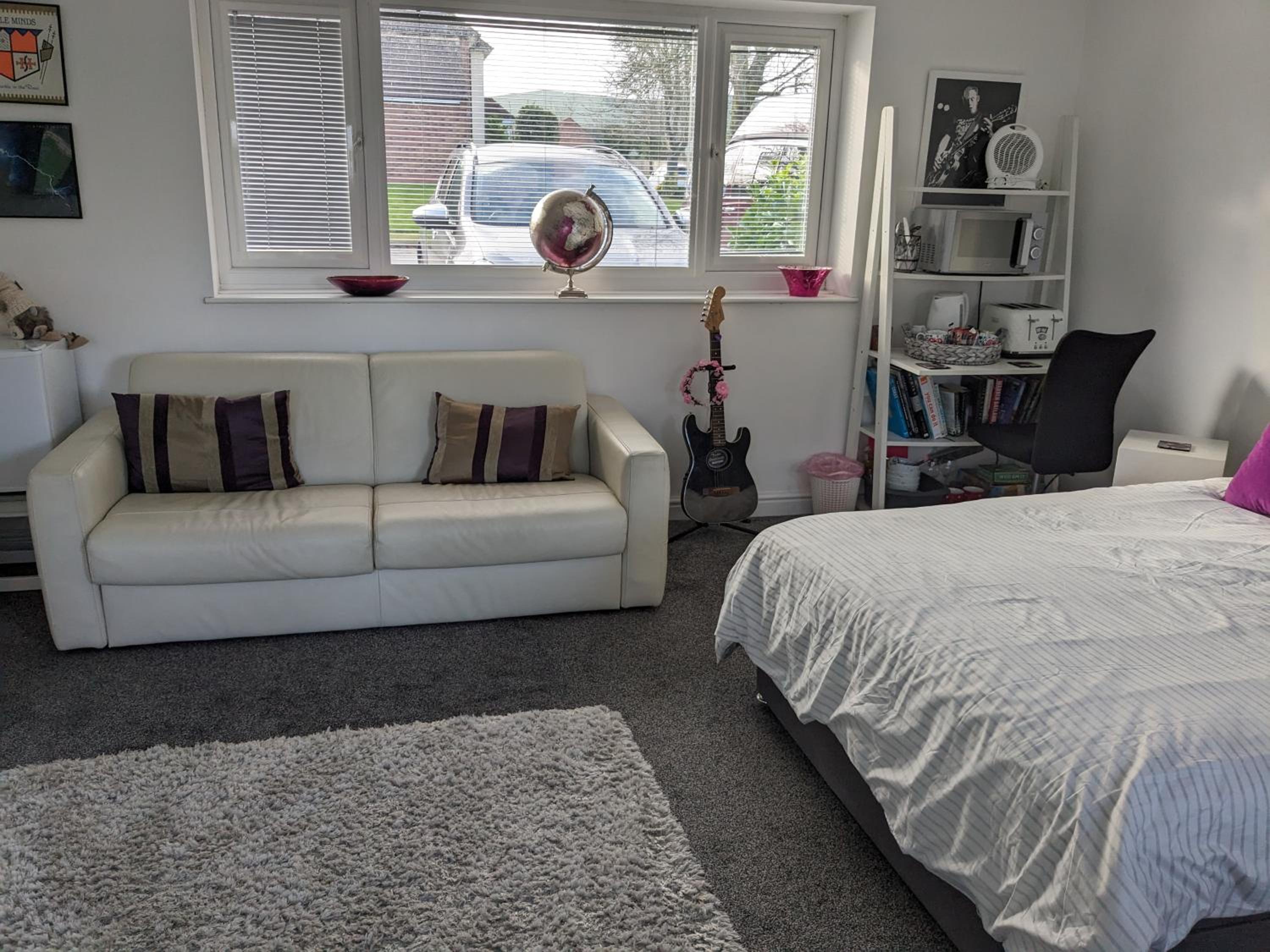 Double Room - Photo 2