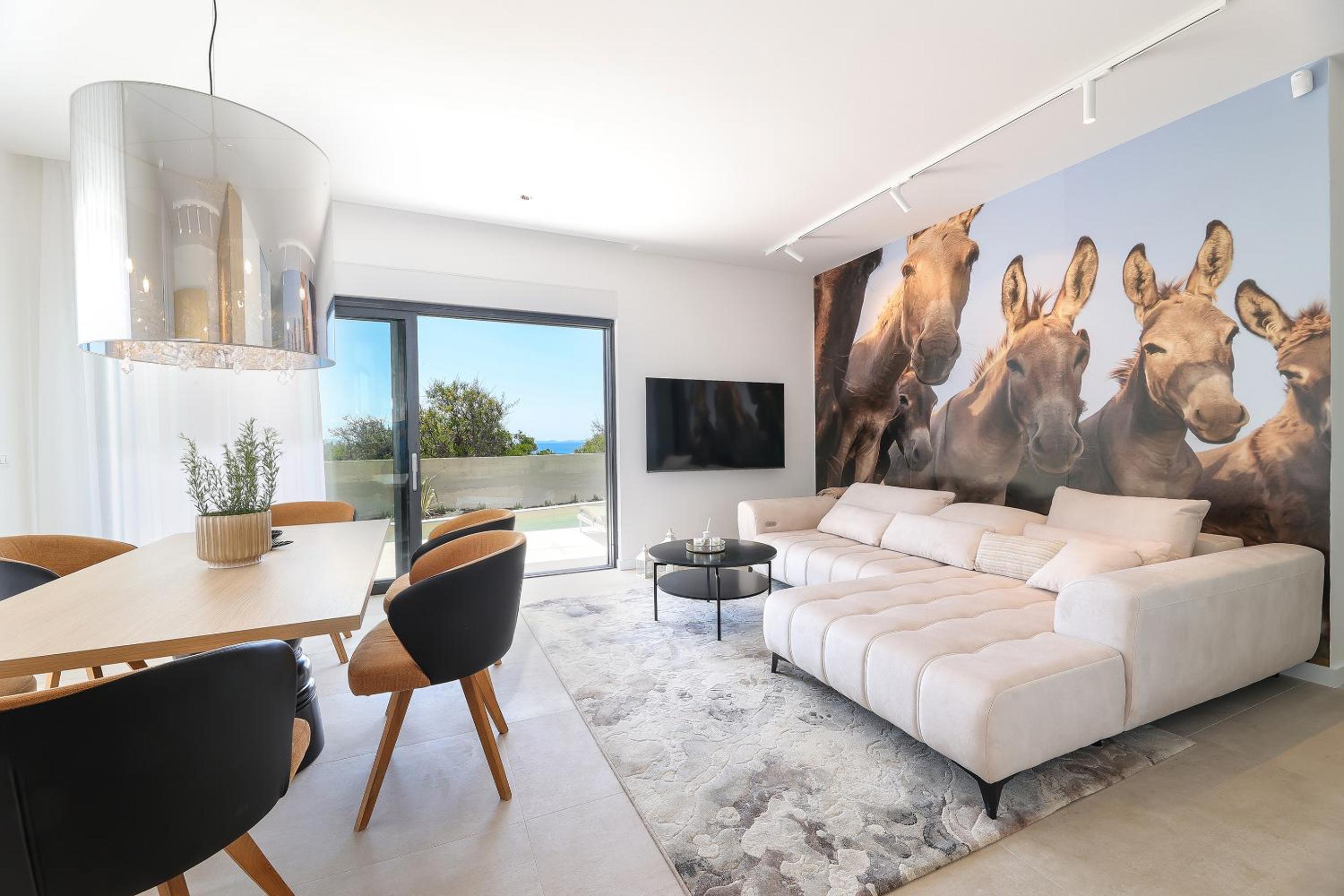 Three-Bedroom Villa photo 1
