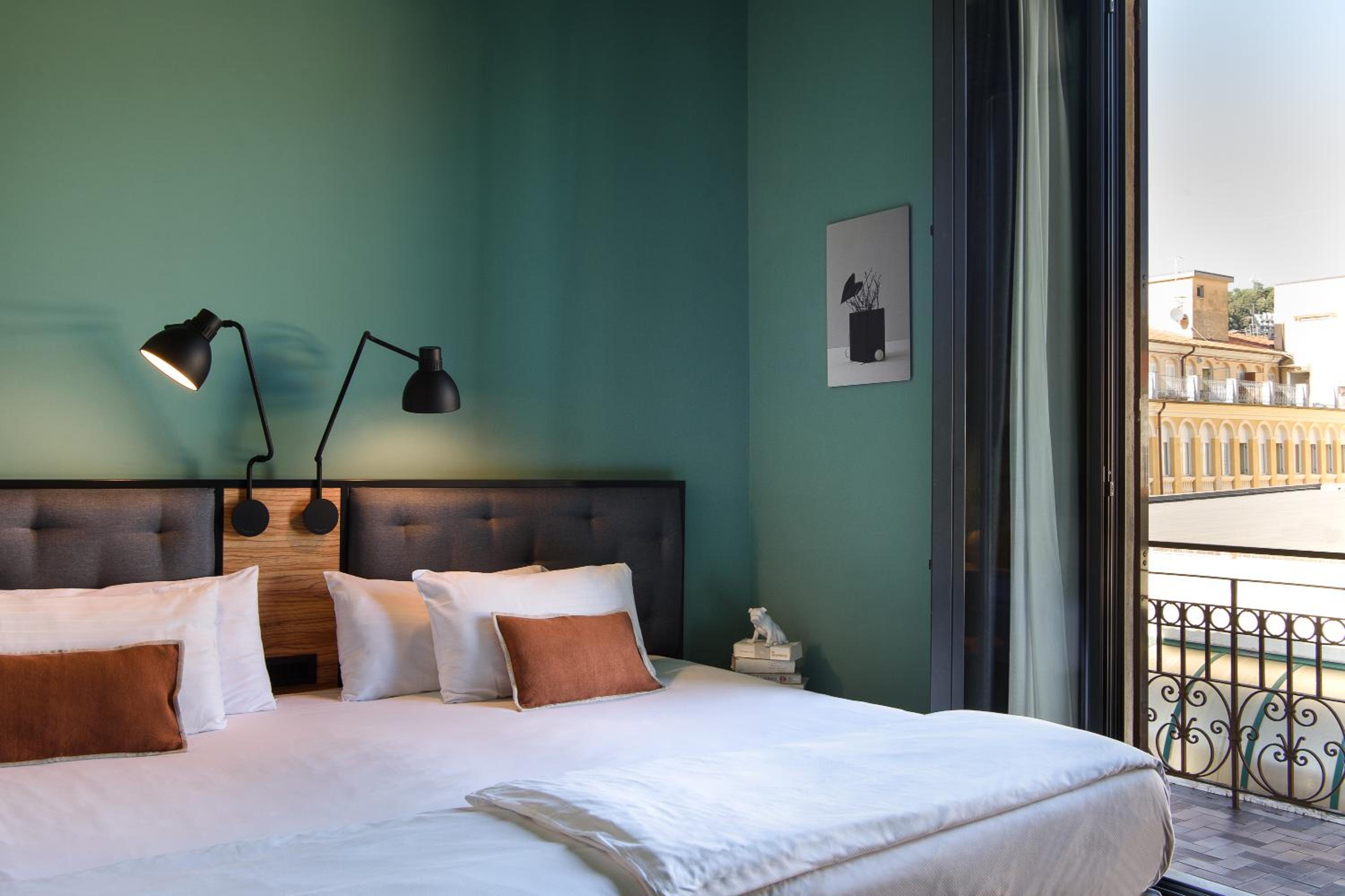 Superior King Room - Photo 1