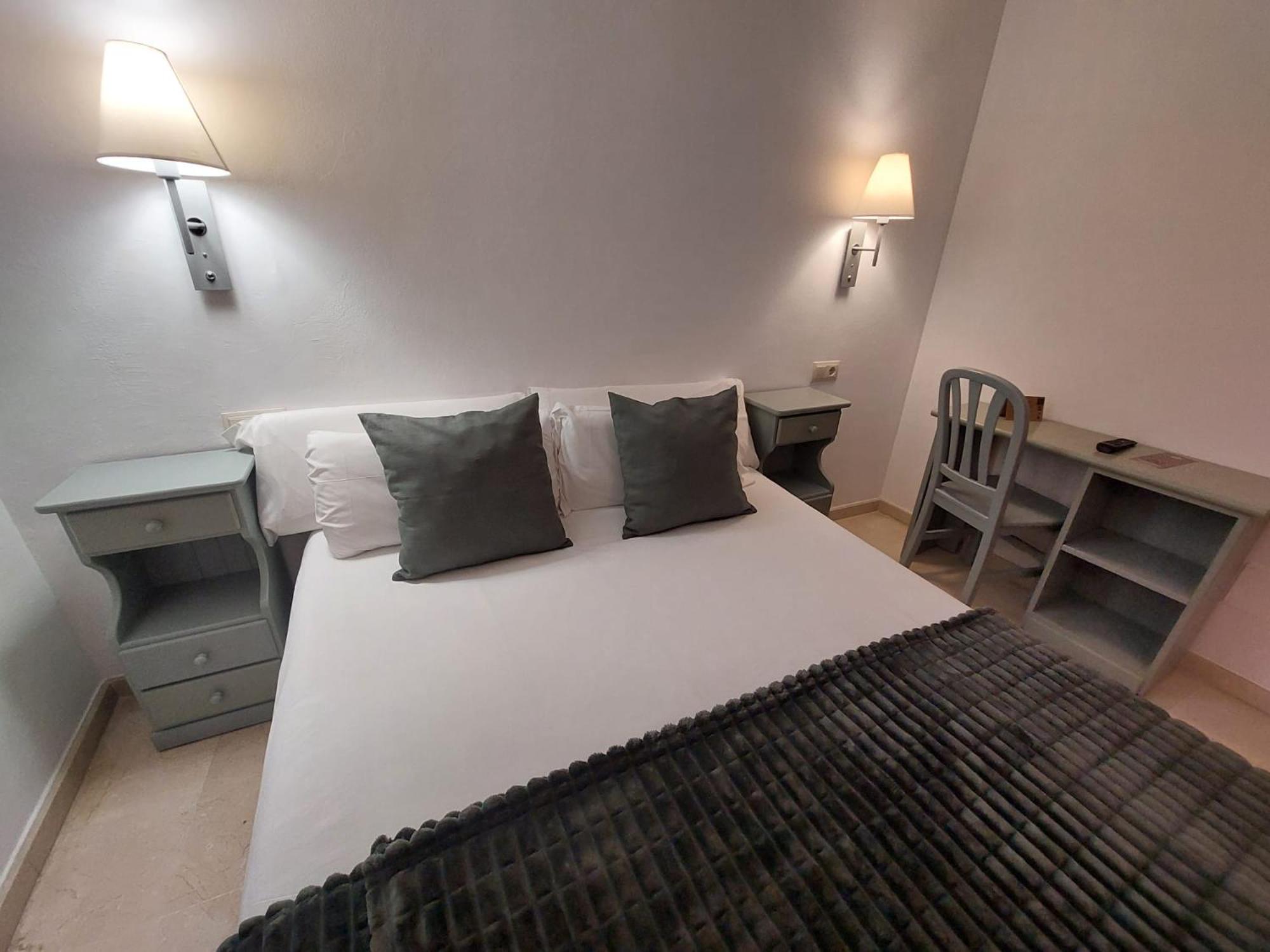 Double or Twin Room - Photo 62