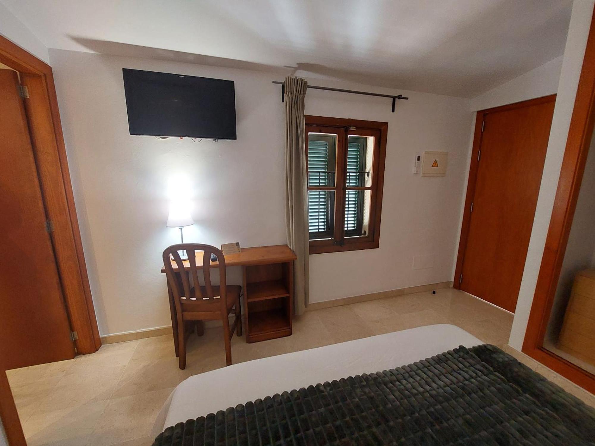 Double or Twin Room - Photo 66