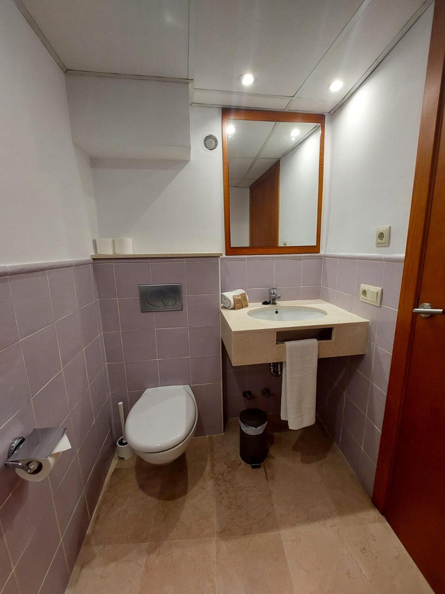 Double or Twin Room - Photo 67