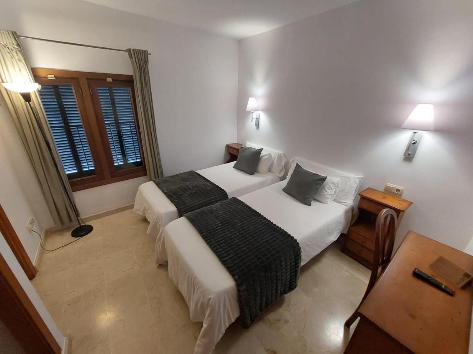 Double or Twin Room - Photo 74