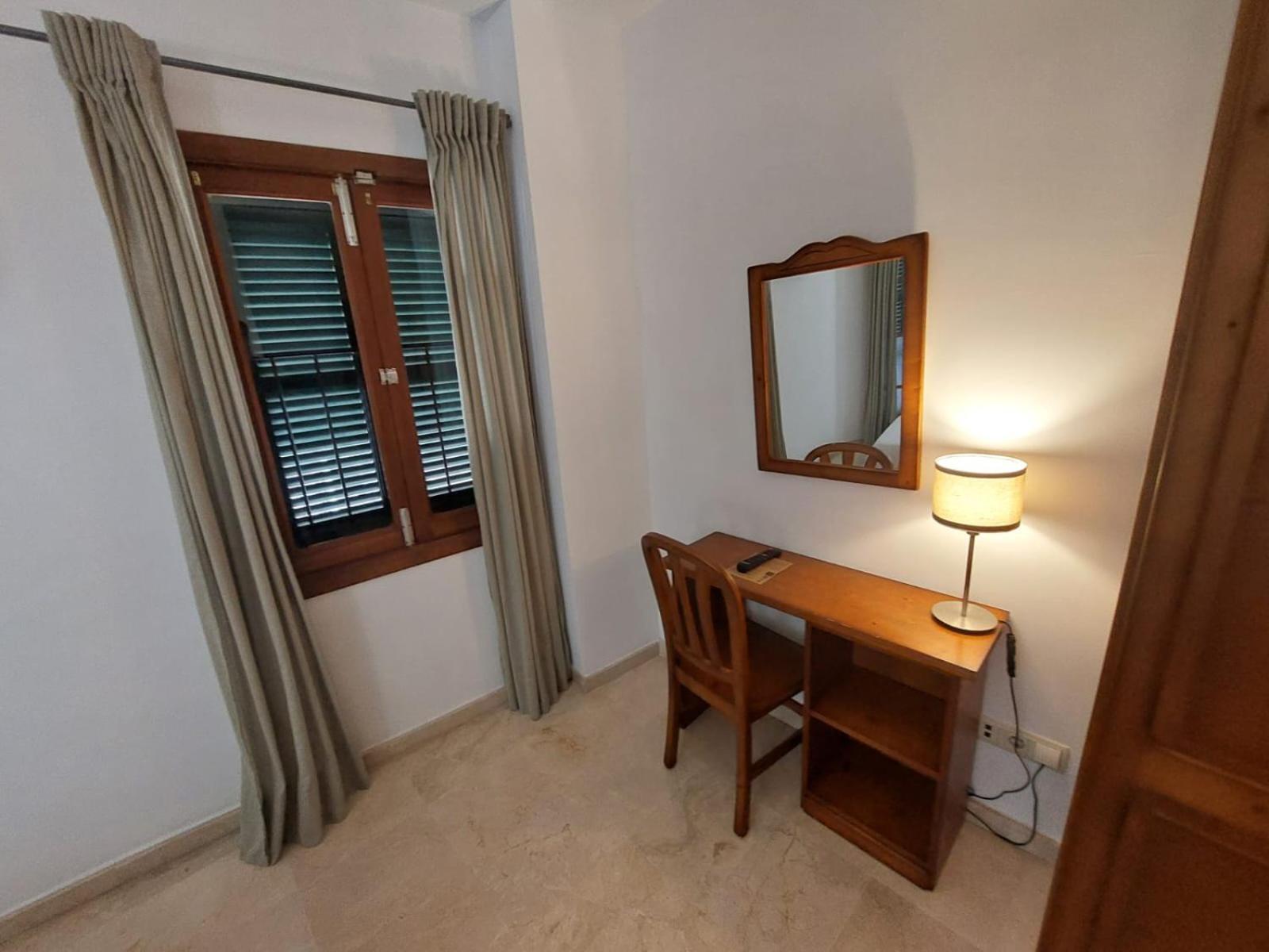 Double or Twin Room - Photo 11