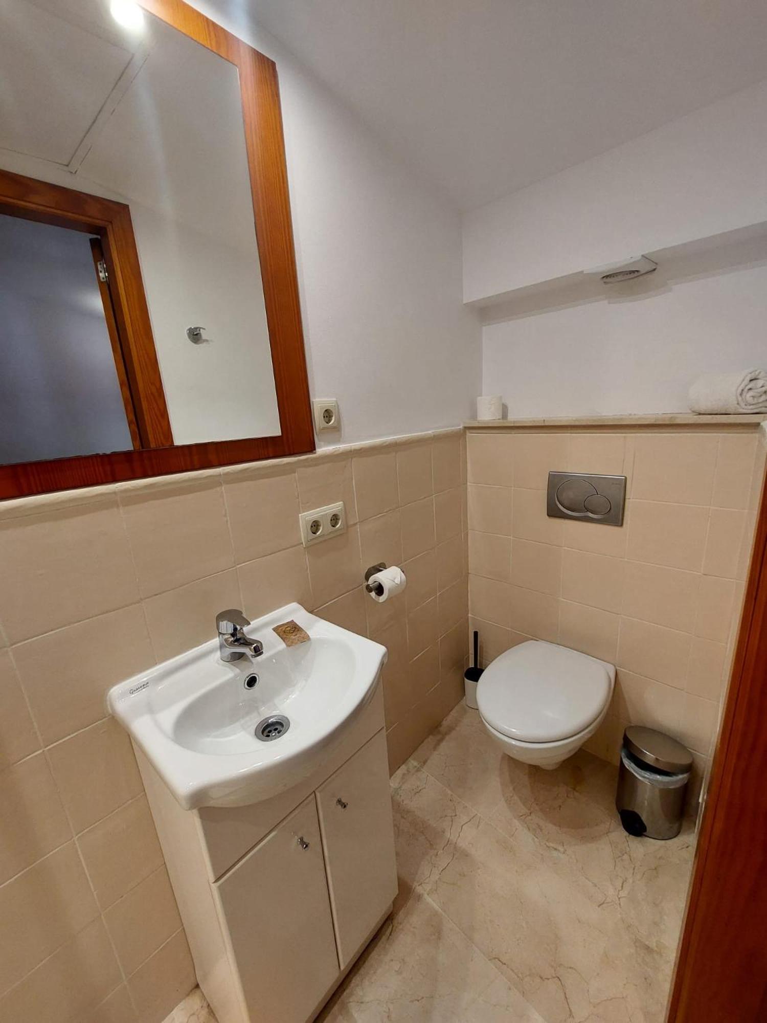 Double or Twin Room - Photo 24