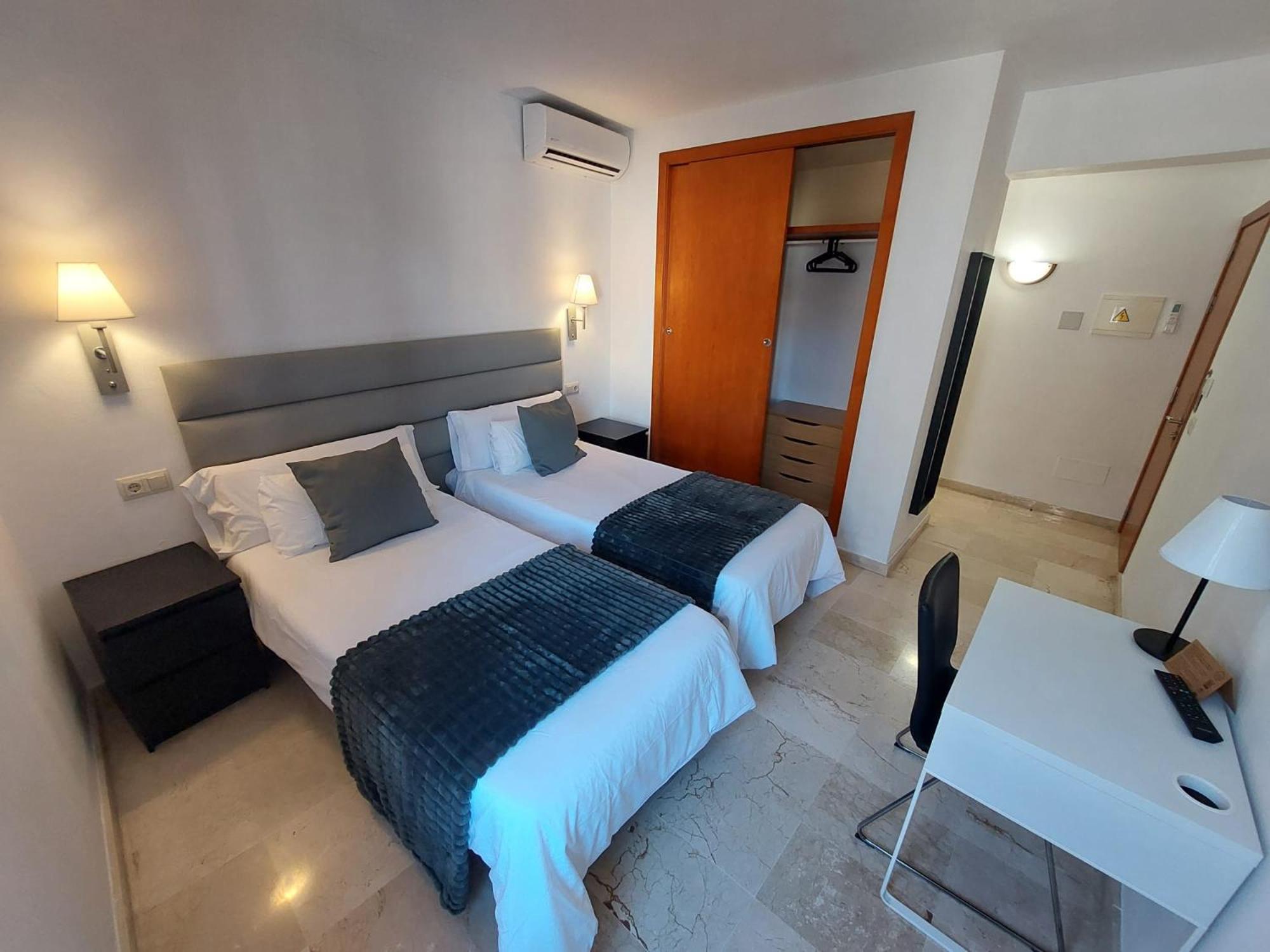 Double or Twin Room - Photo 84