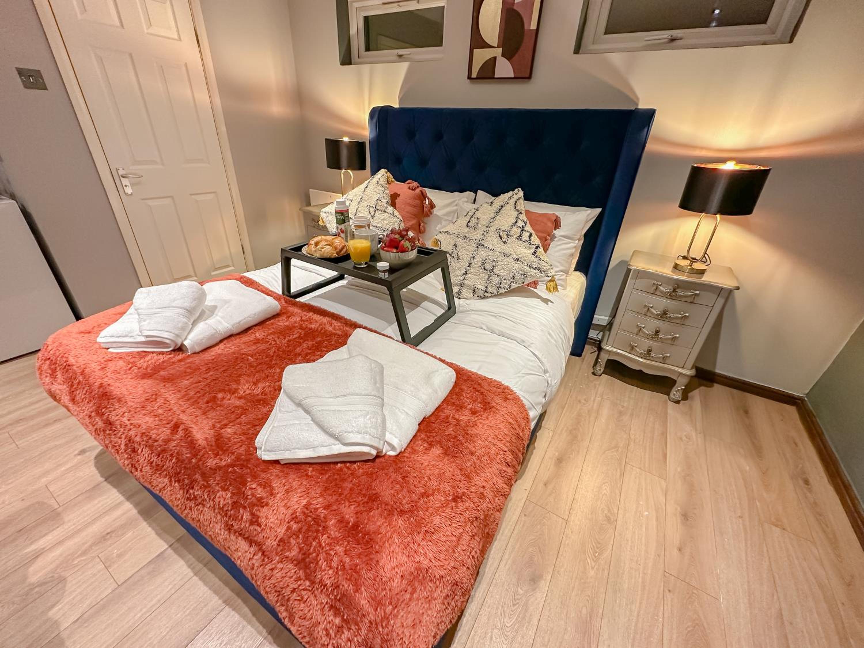 One-Bedroom House photo 1