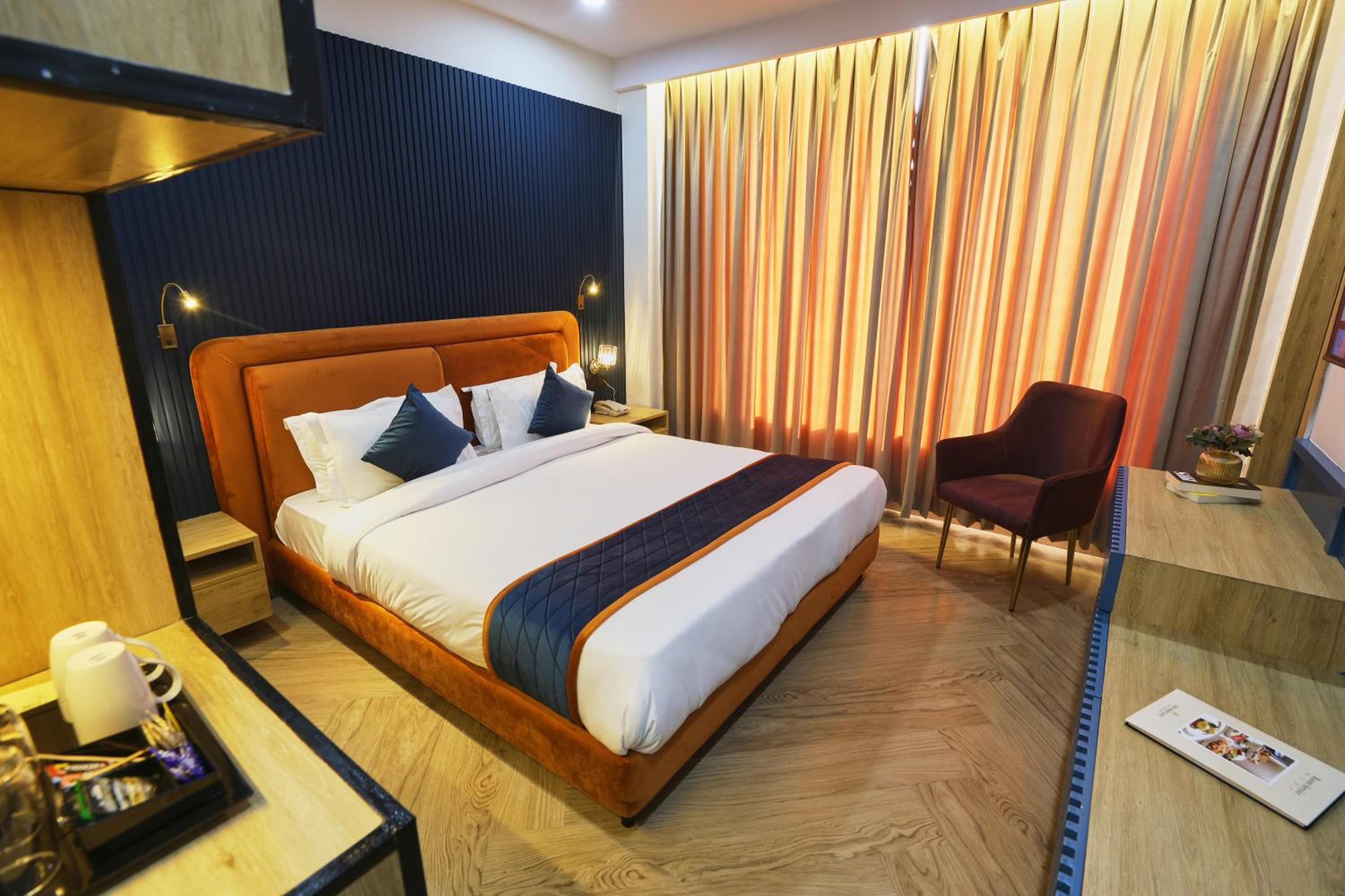 Deluxe Double Room (2 Adults + 1 Child)