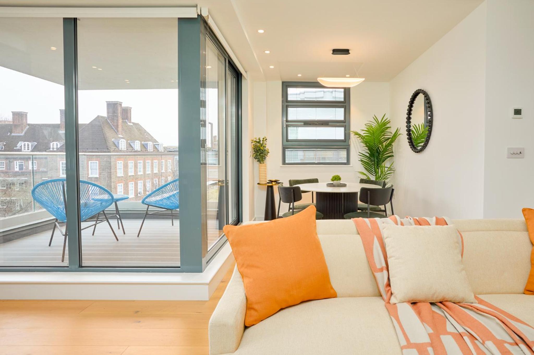 Apartment With Balcony photo 2
