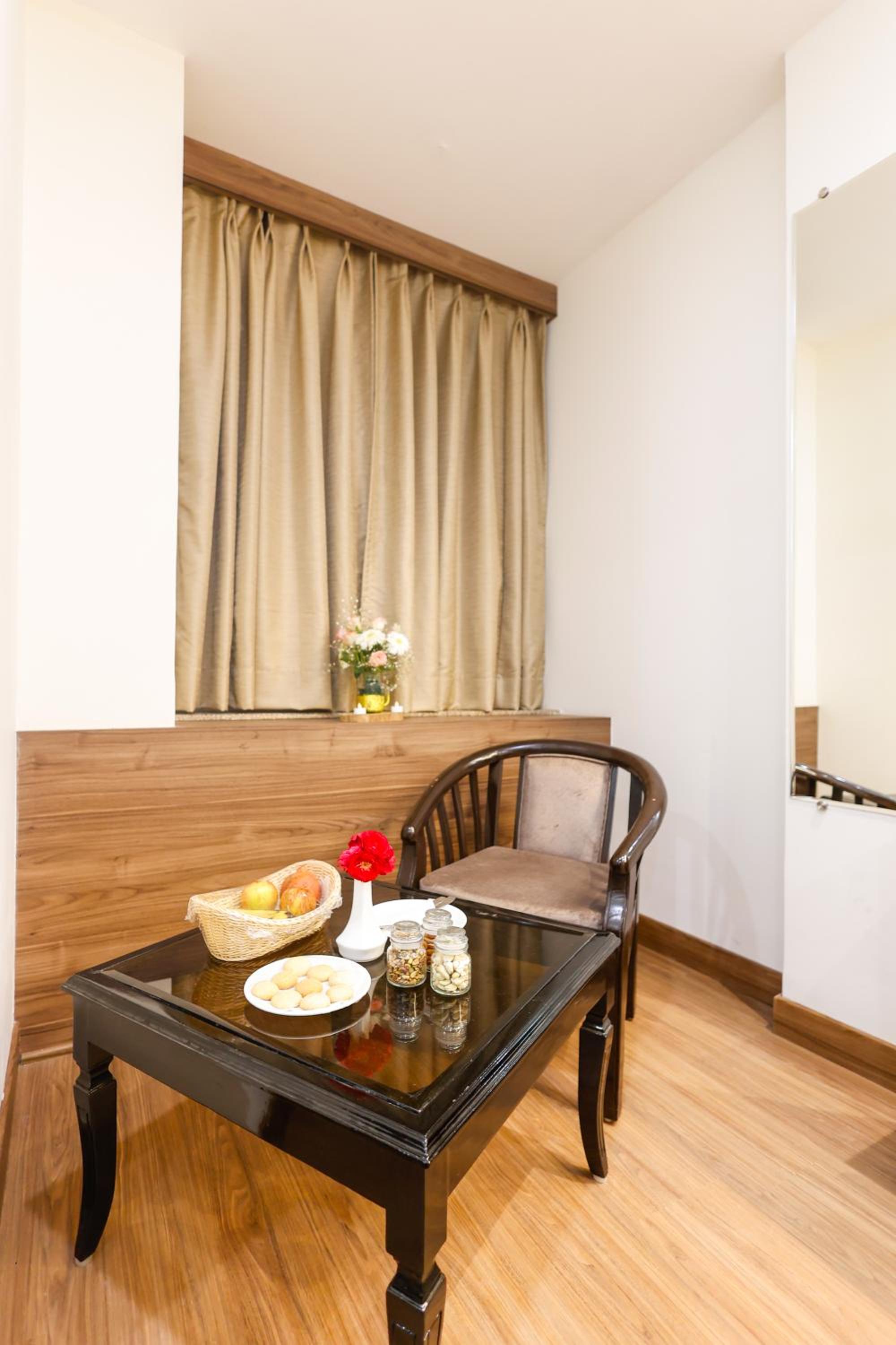 Executive Double Room - Photo 10