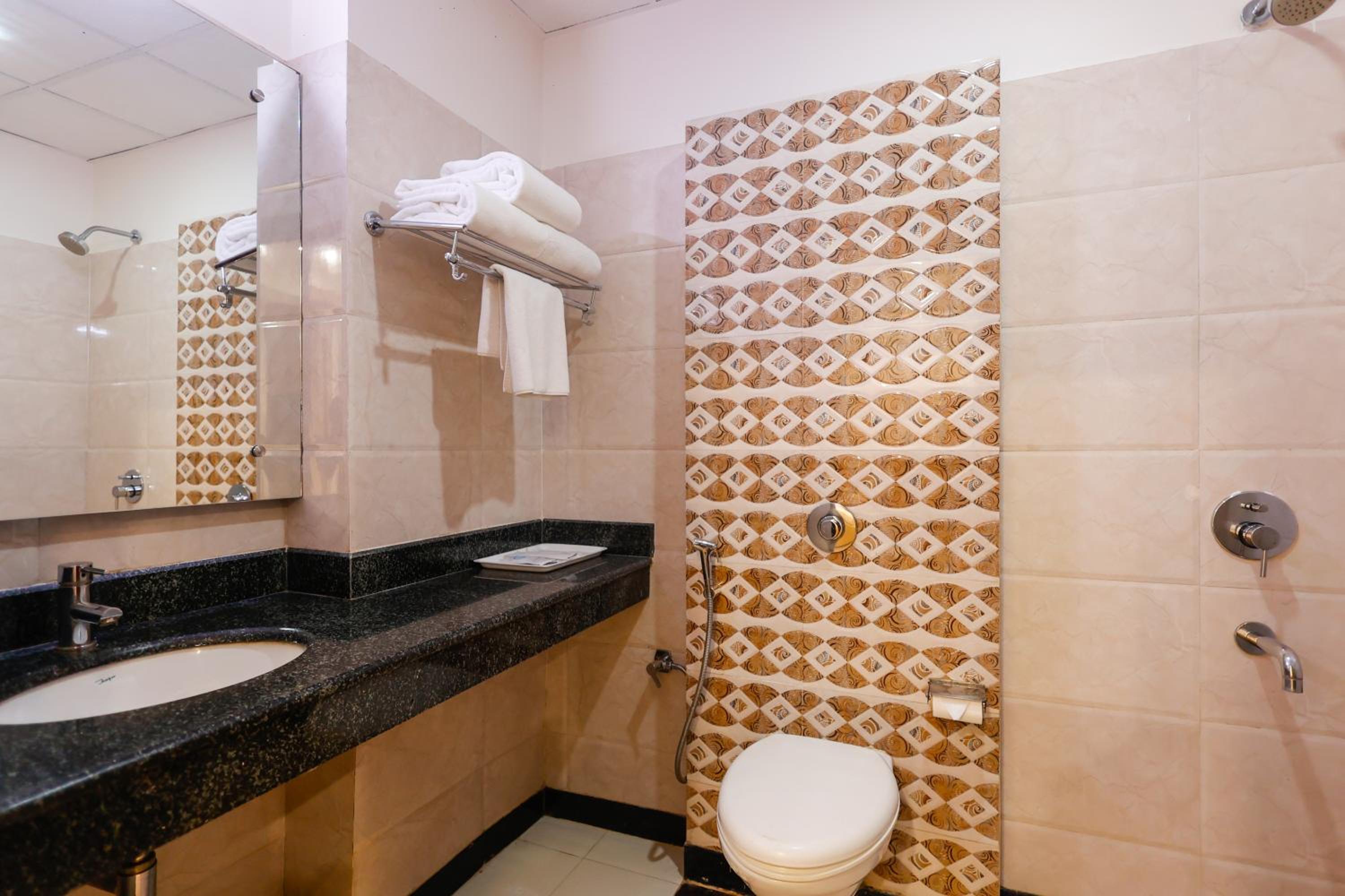 Executive Triple Room - Photo 11