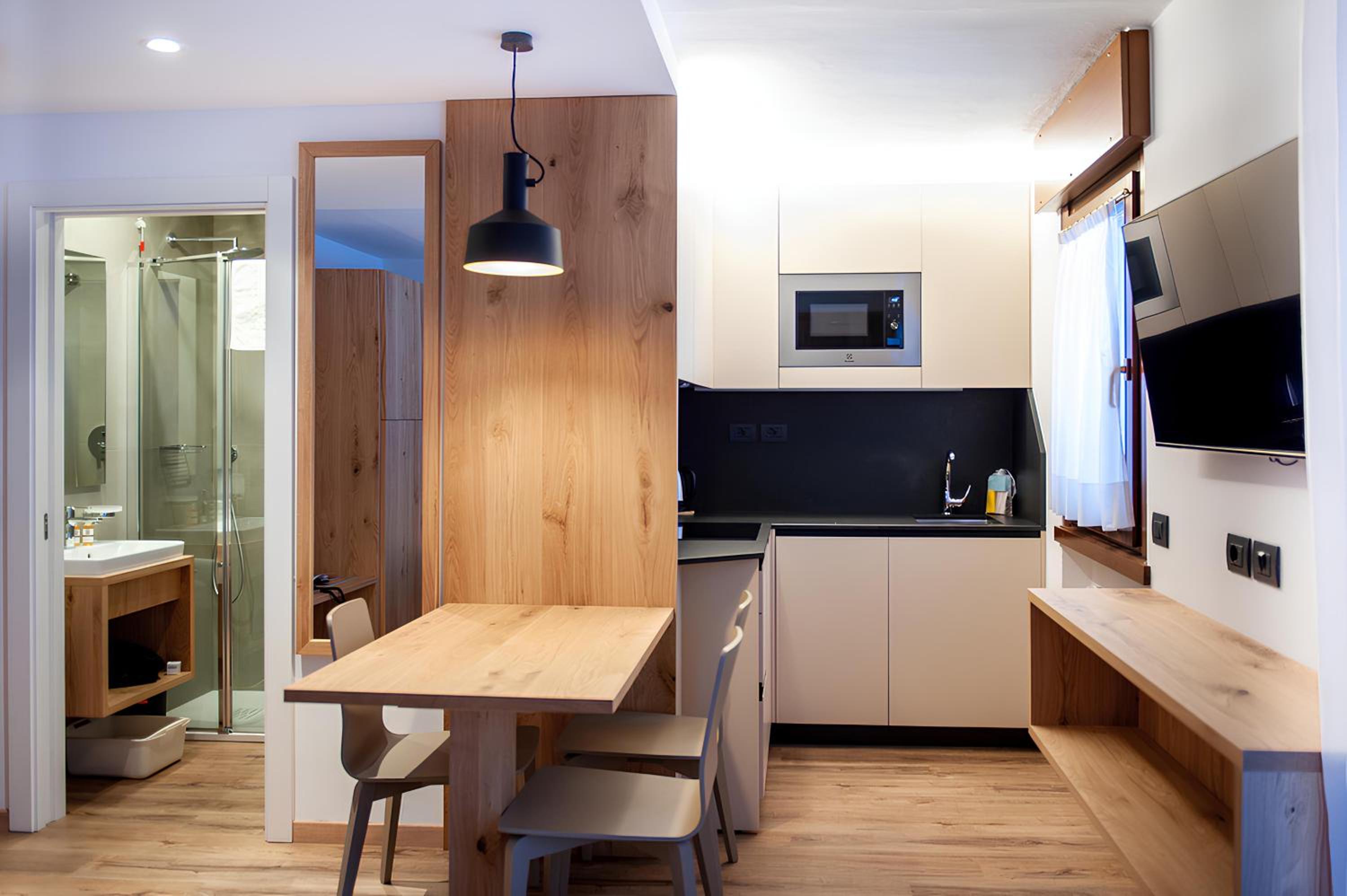Studio (2Adults)