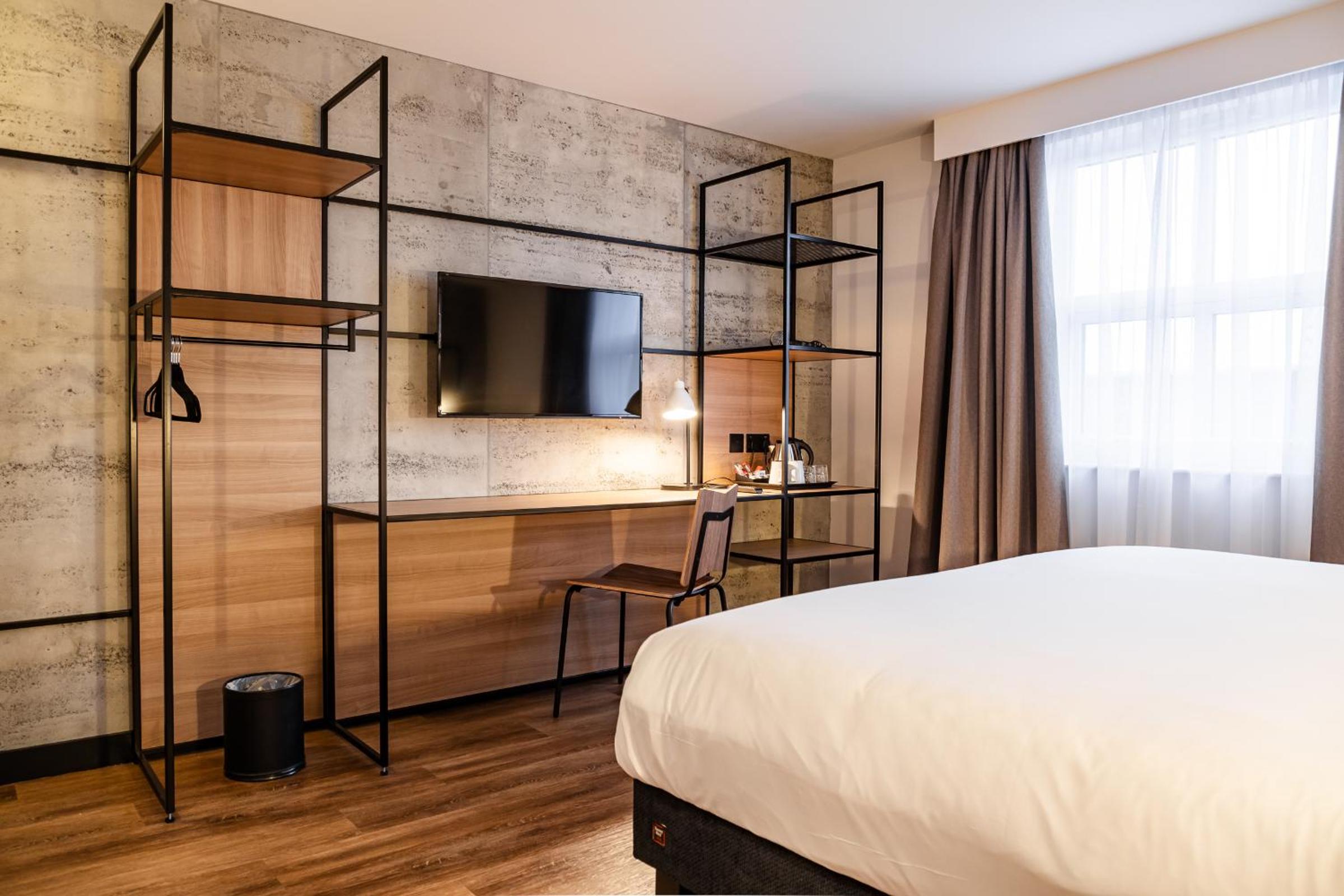 Standard Double Room - Photo 6