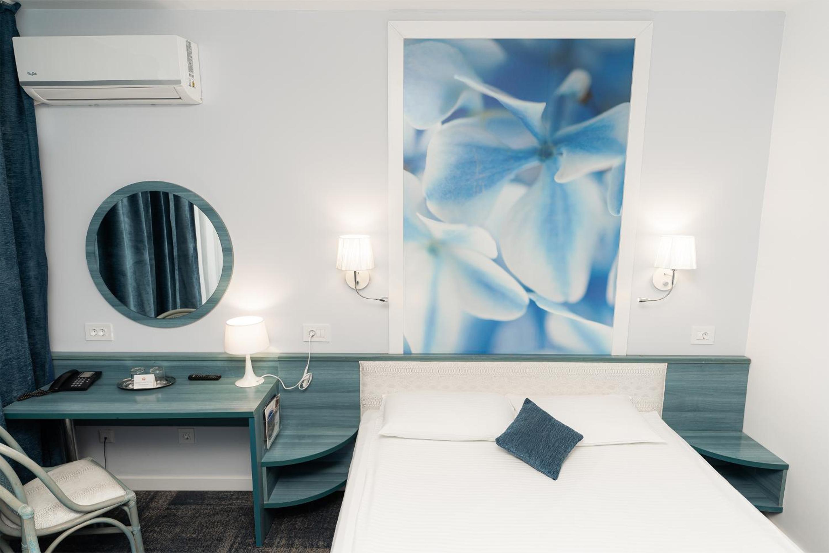 Standard Double Room photo 2