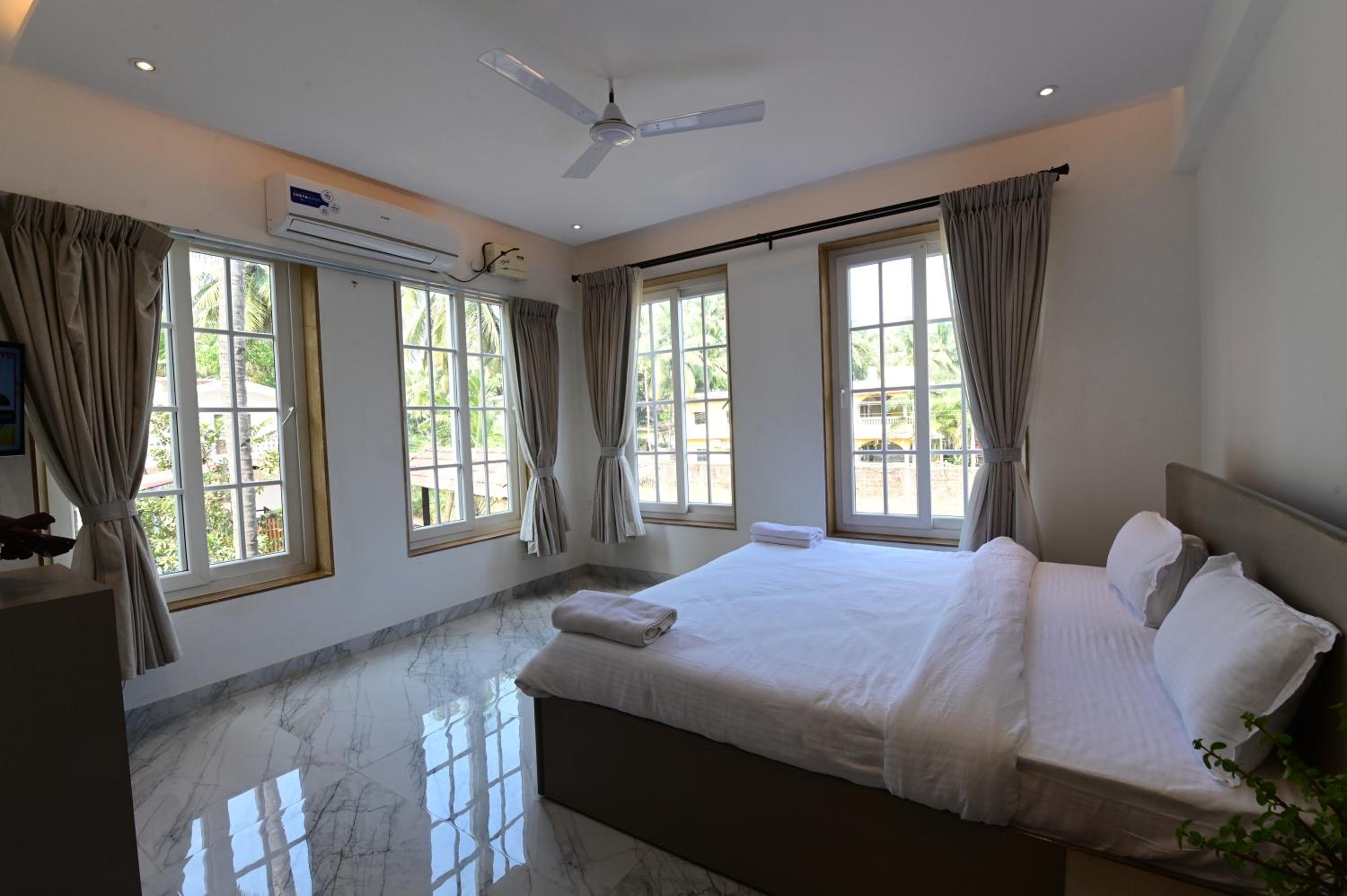 Executive Suite photo 2