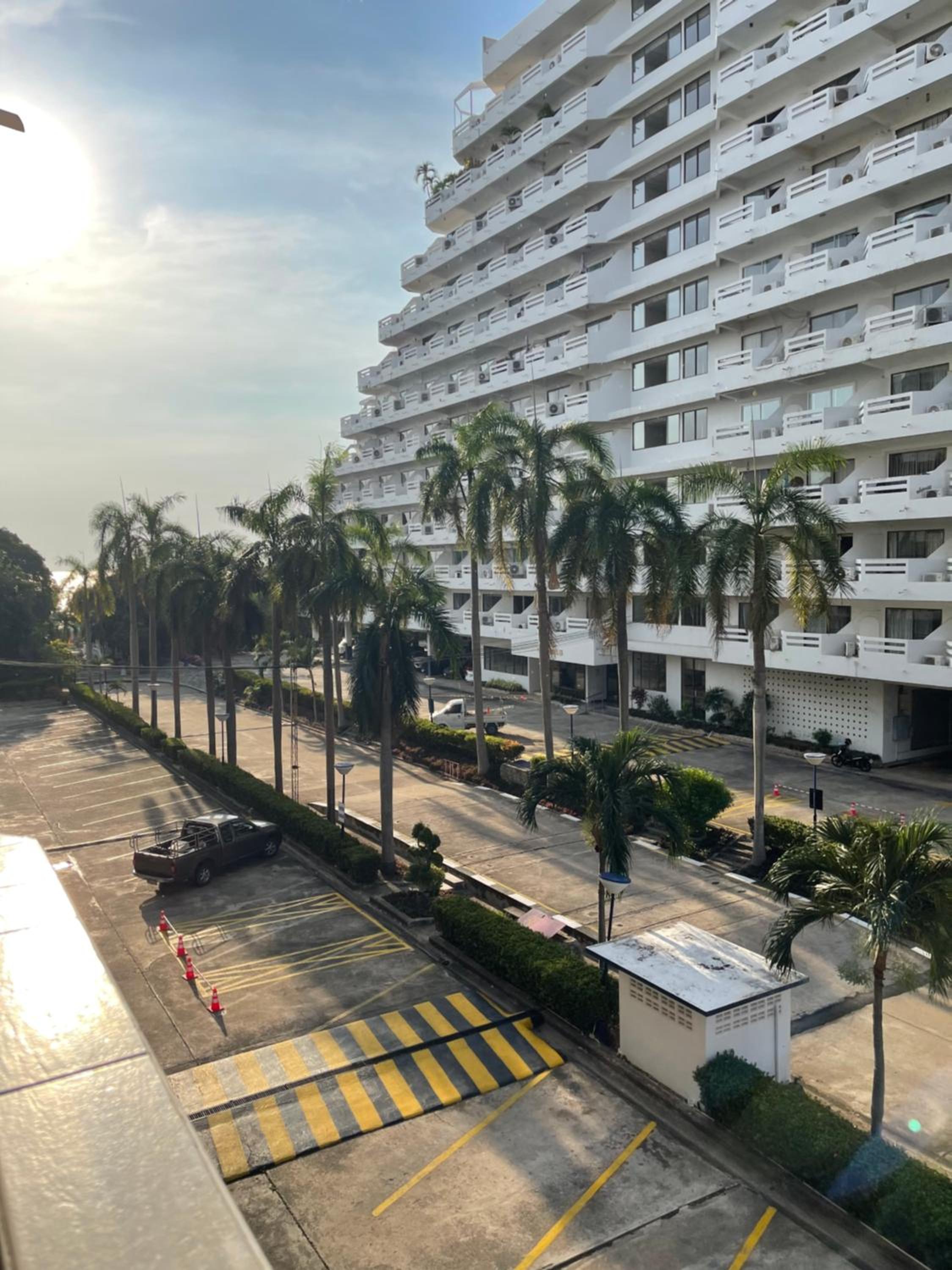 Apartment with Balcony photo 2