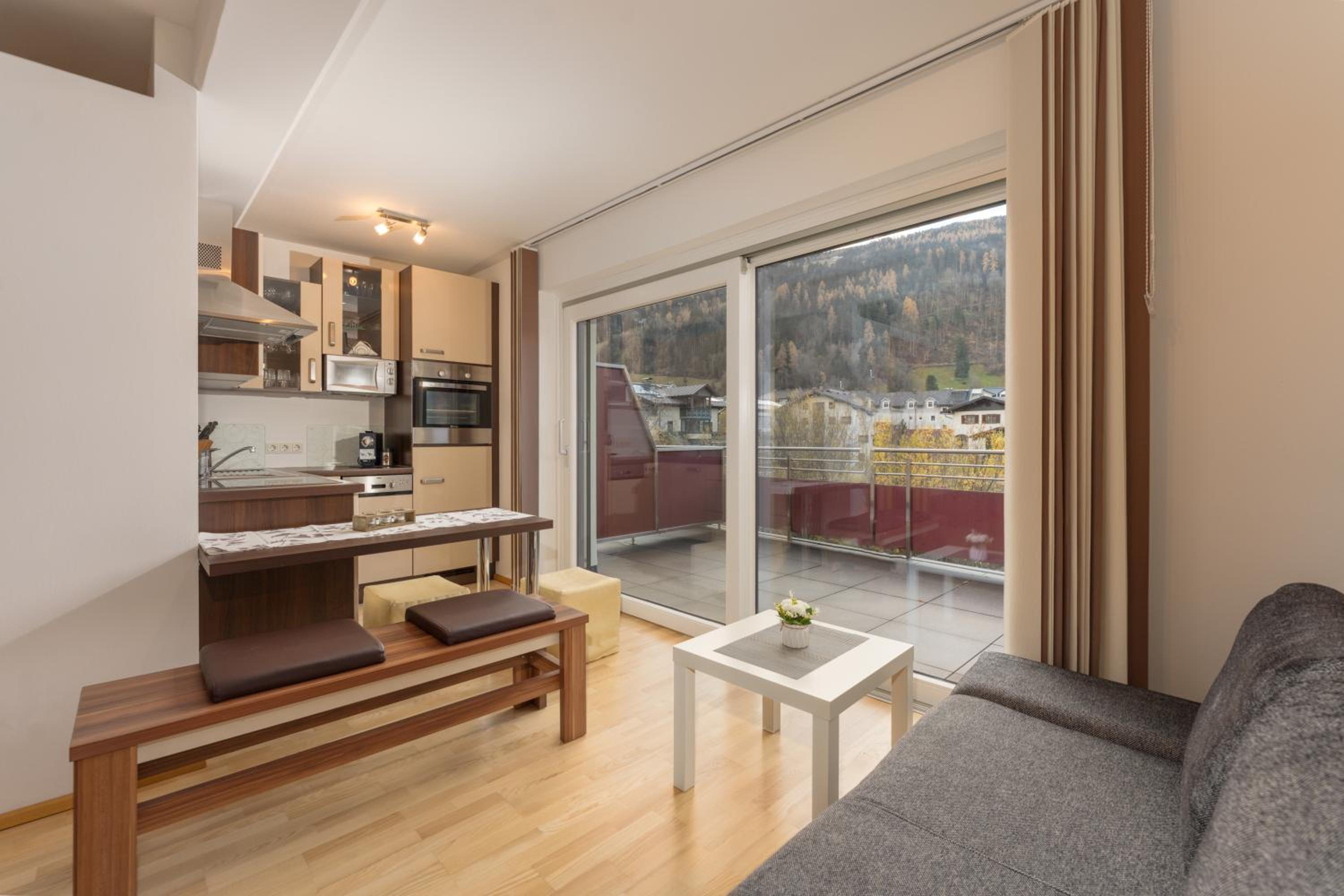 One-Bedroom Apartment with Balcony