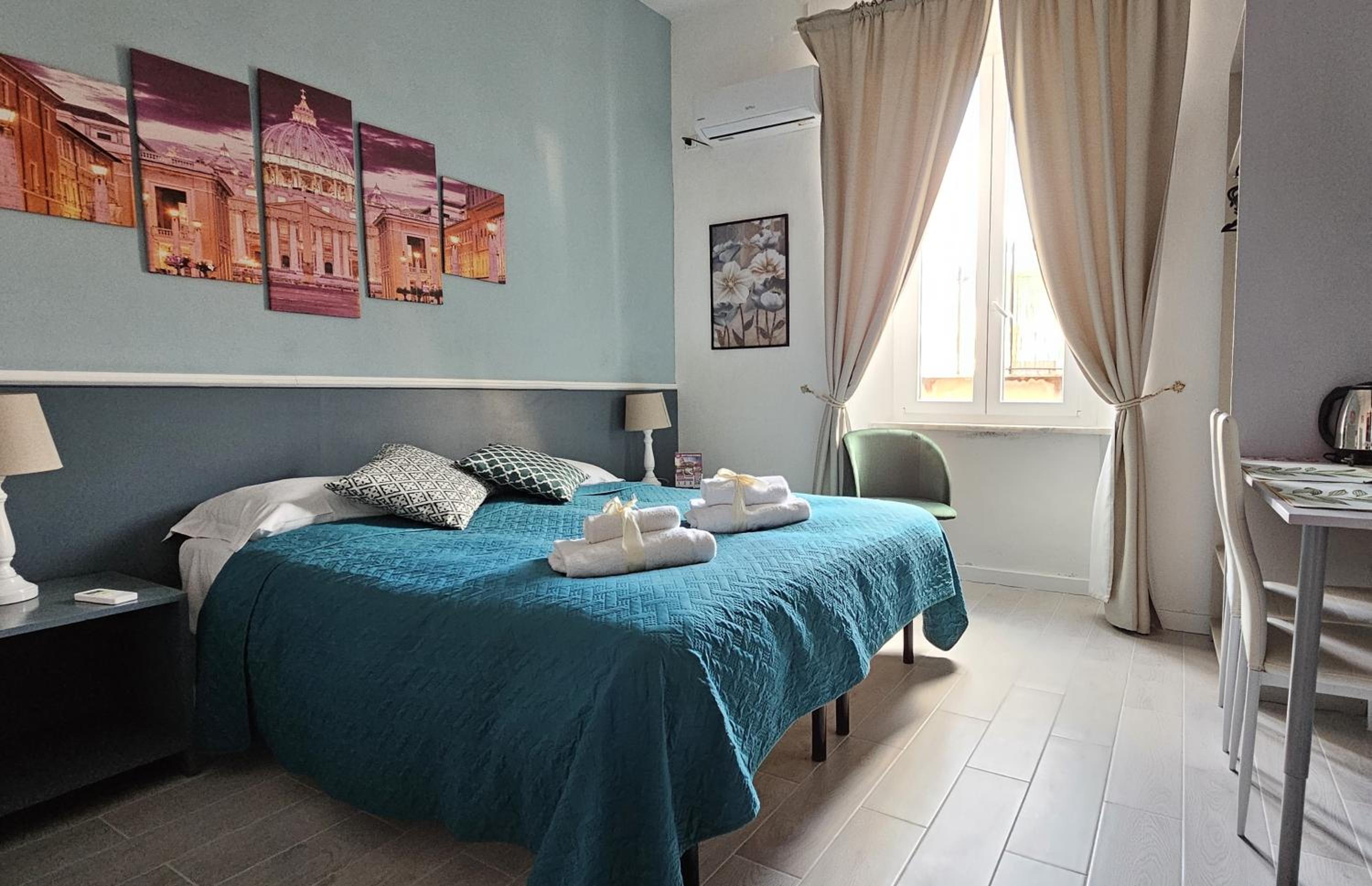 Double or Twin Room photo 2