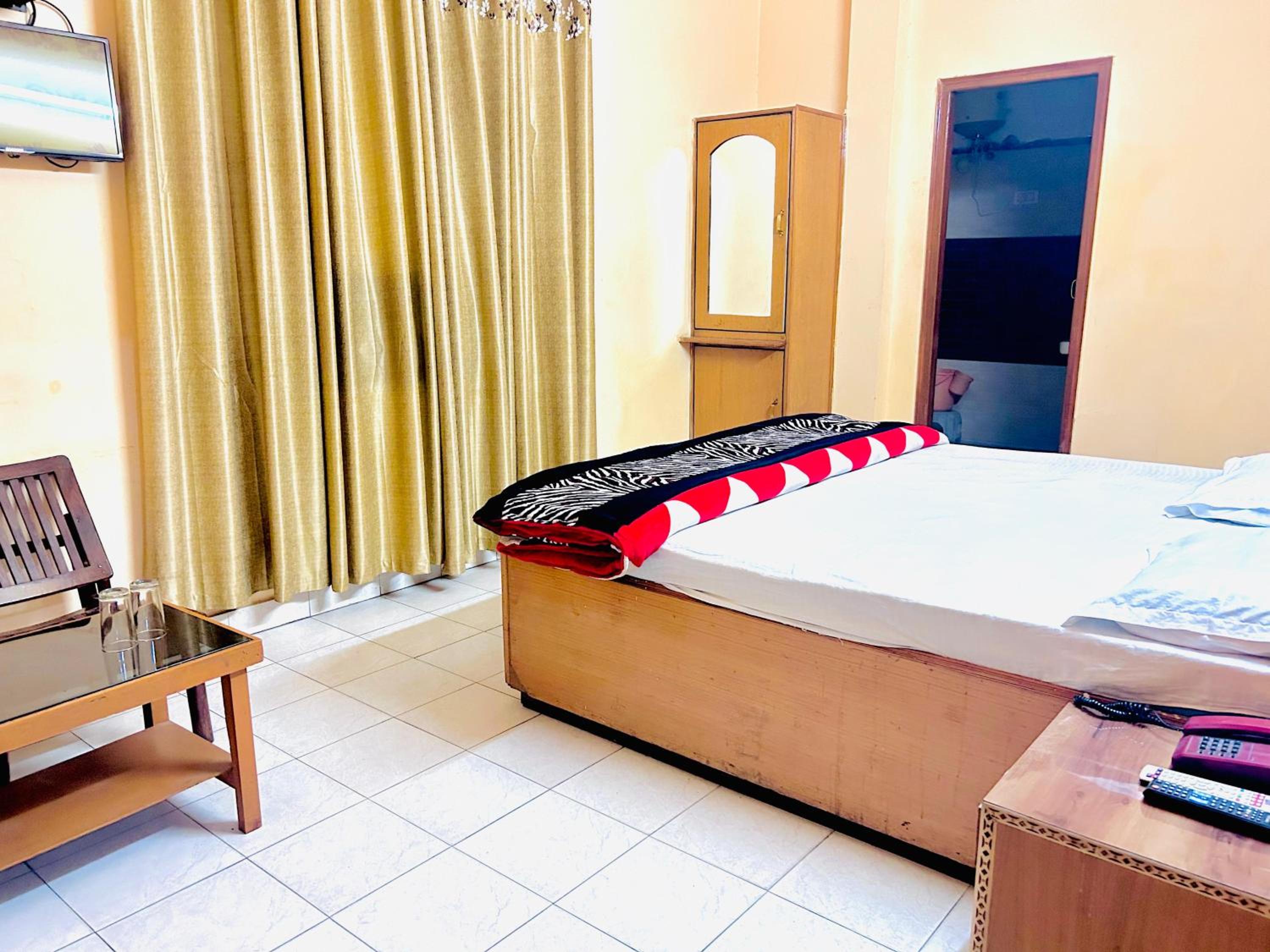 Deluxe Double Room - Photo 10