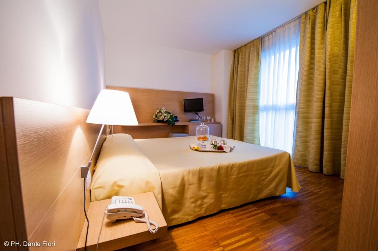 Double Room - Photo 6