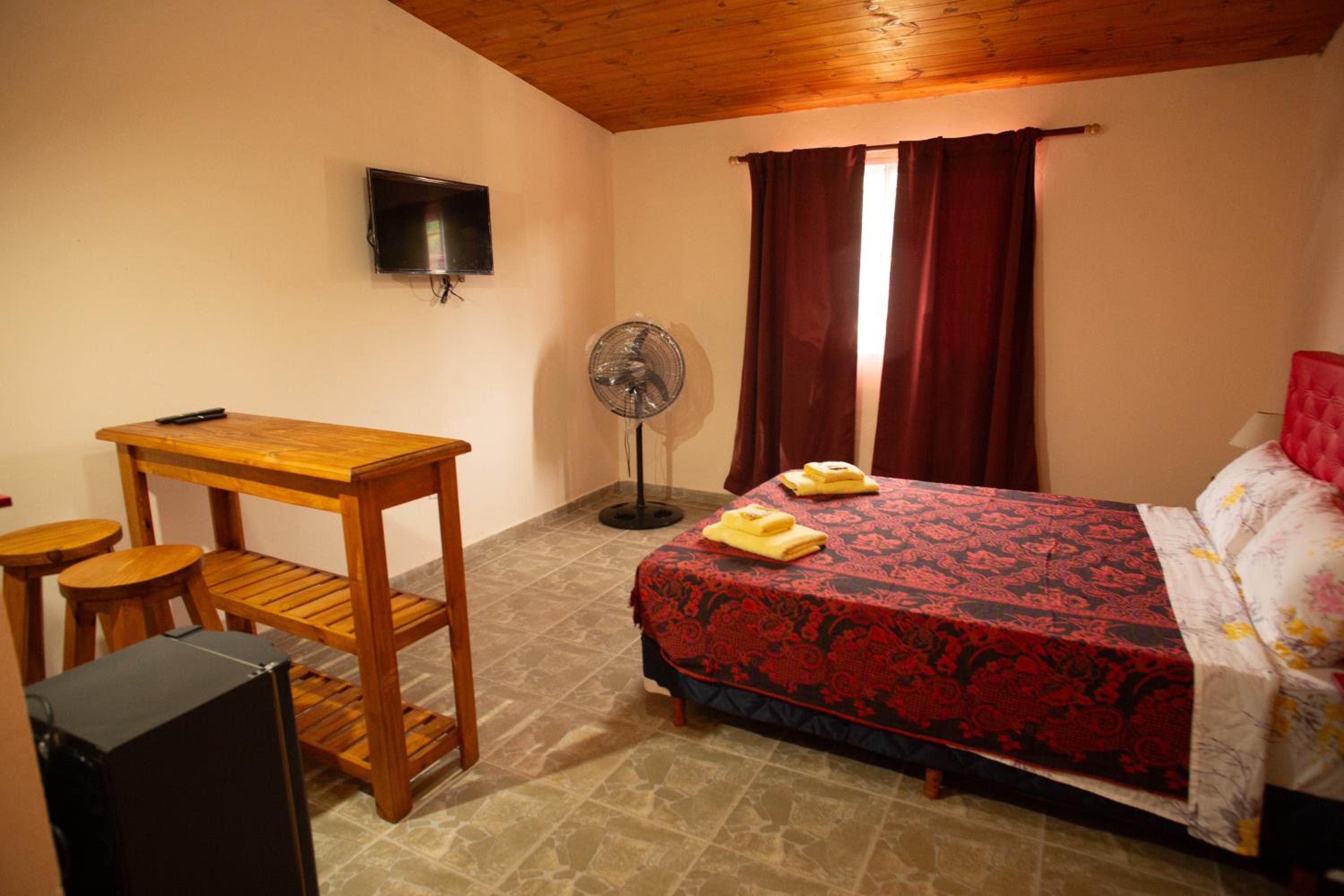 Large Double or Twin Room photo 1