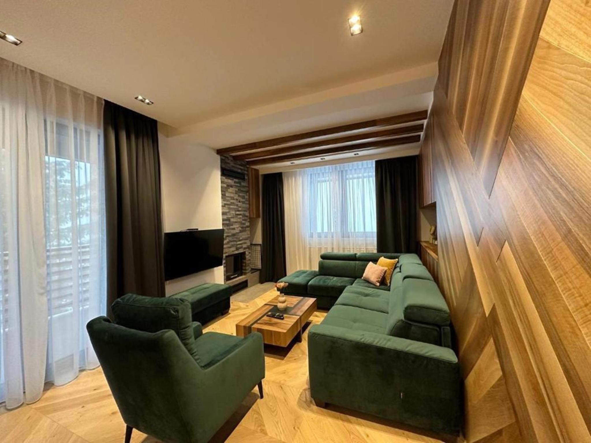 One Bedroom Apartment With Balcony