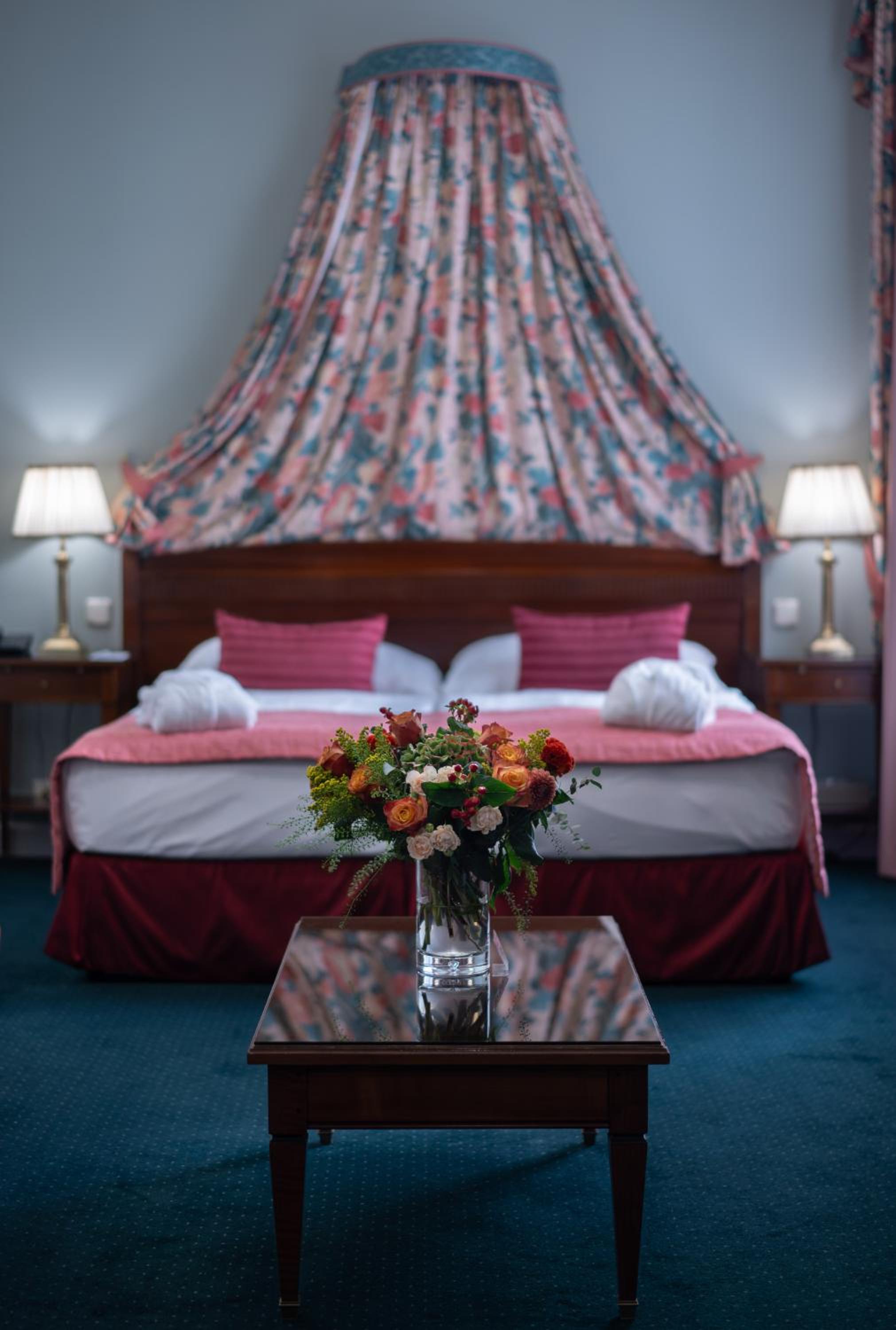Junior Suite with Balcony thumbnail 6
