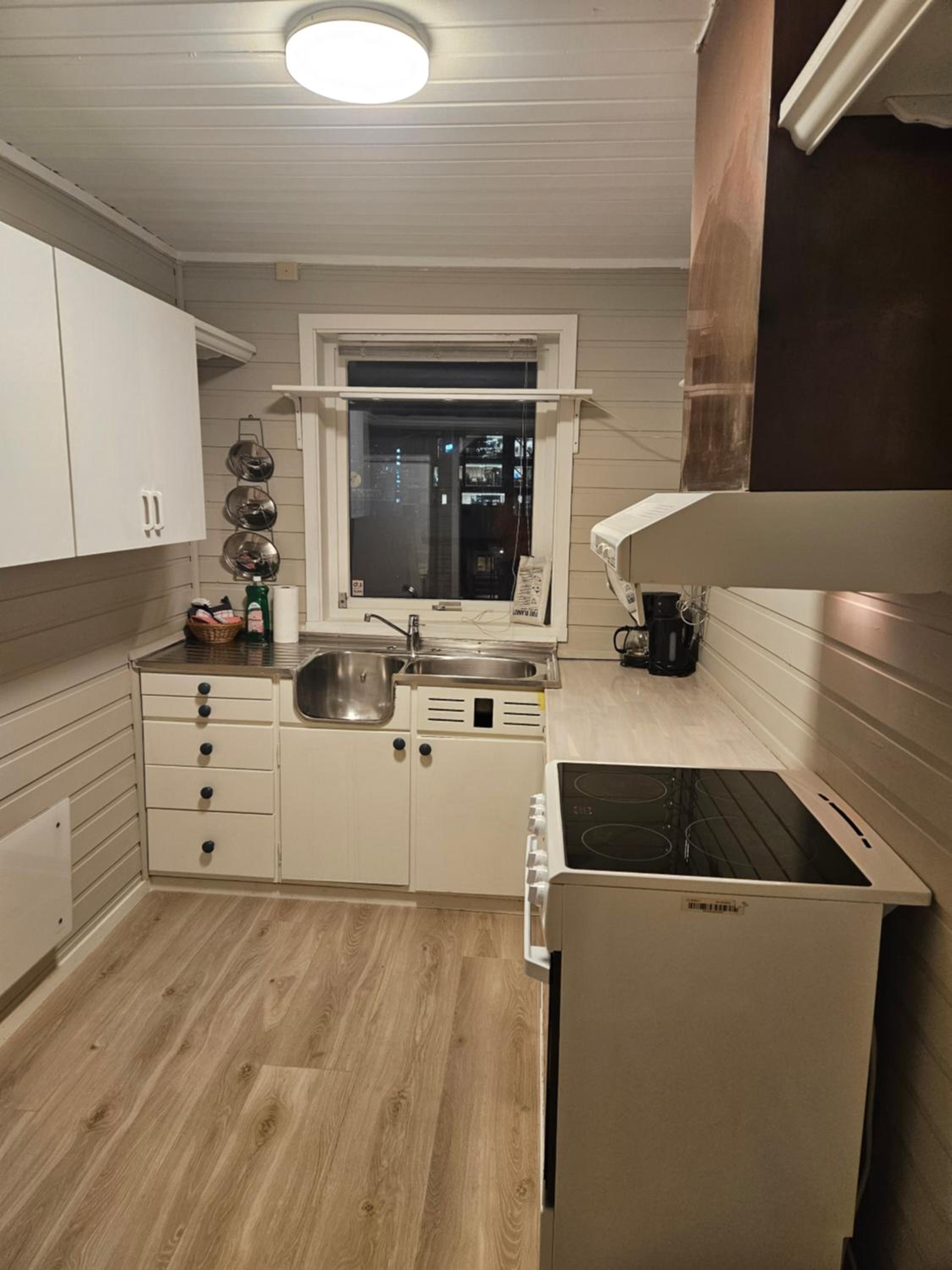 Two-Bedroom Apartment - Photo 8