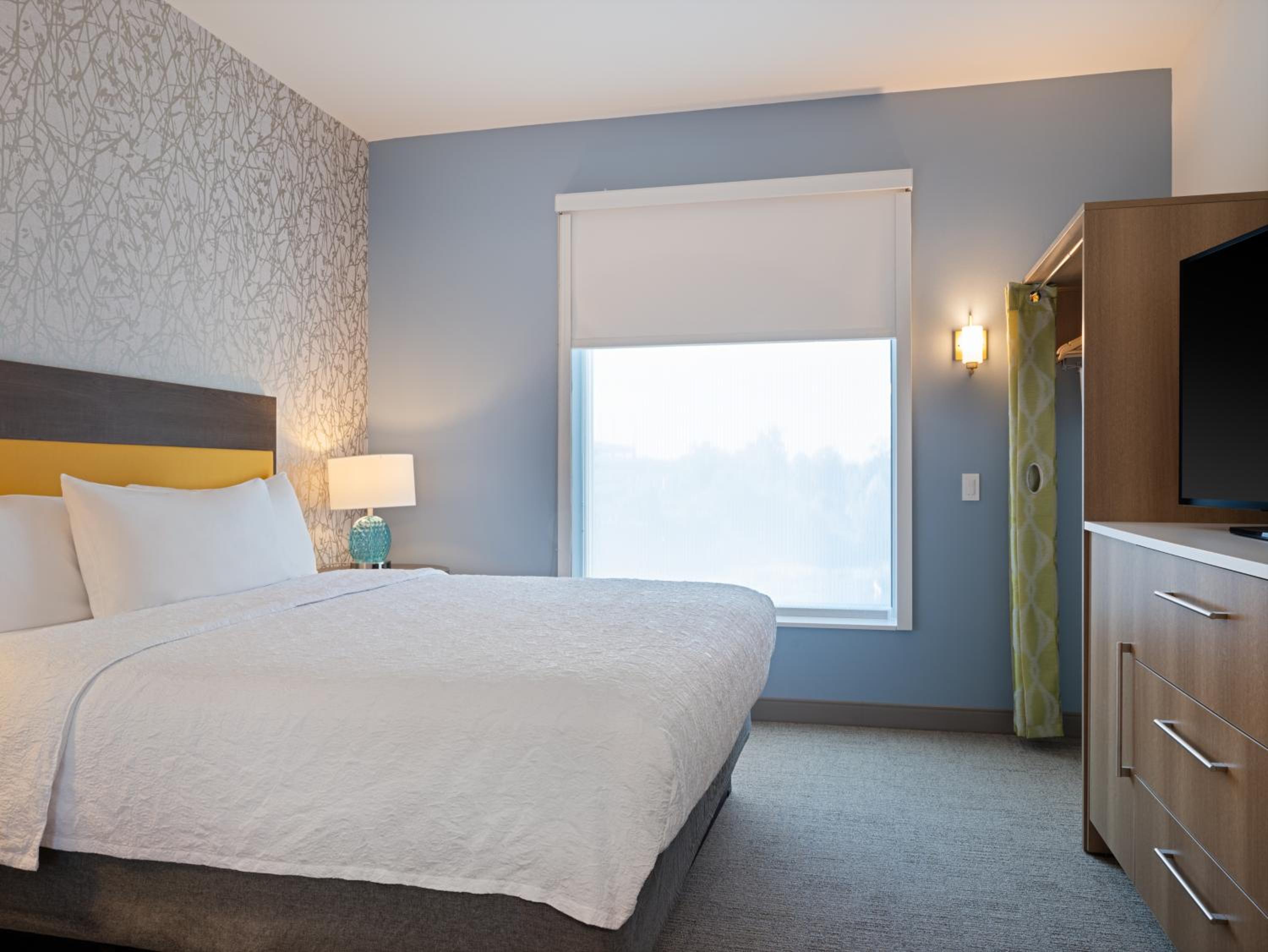 One-Bedroom King Suite - Photo 1