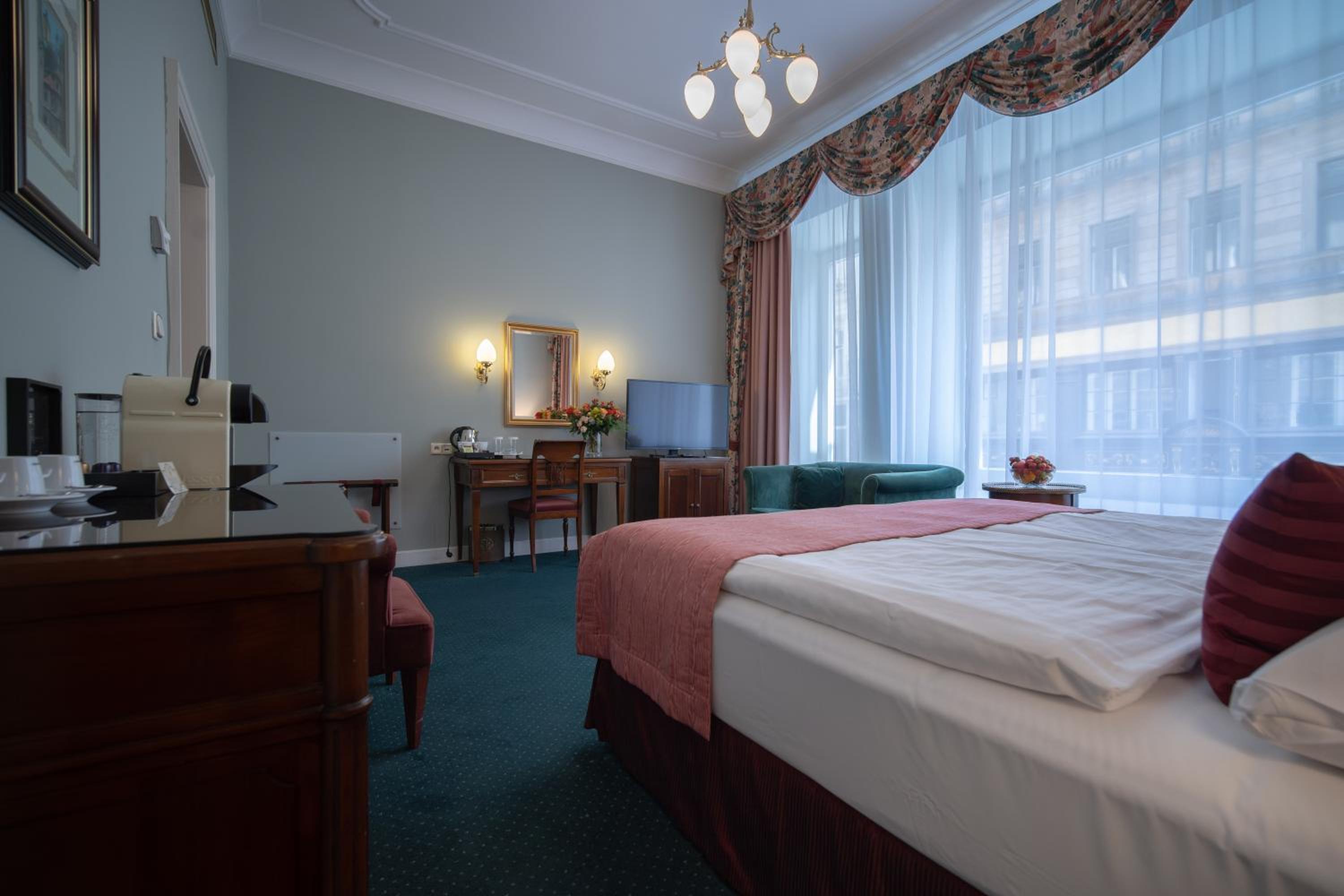 Available room