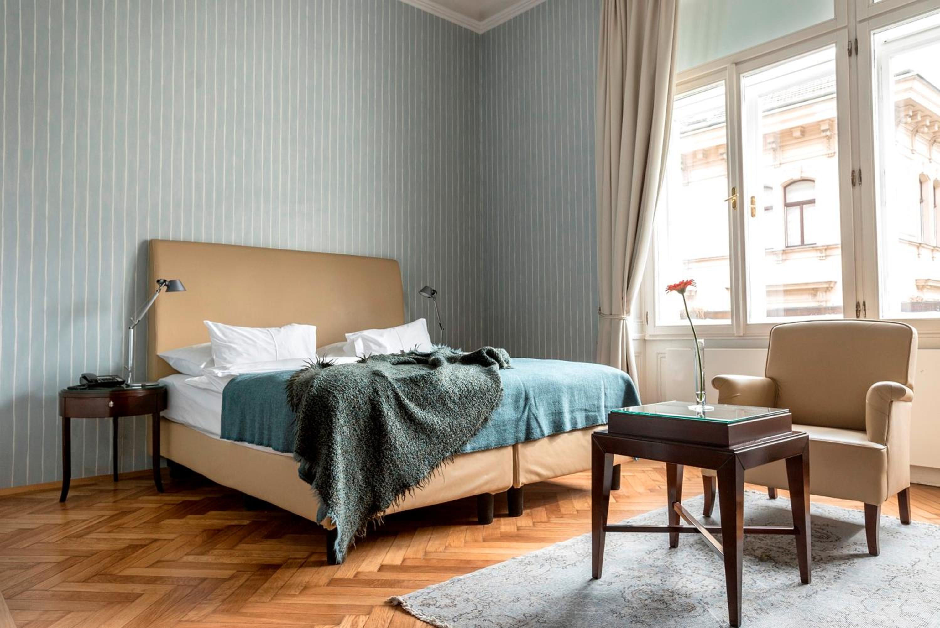 Double Room Large photo 1