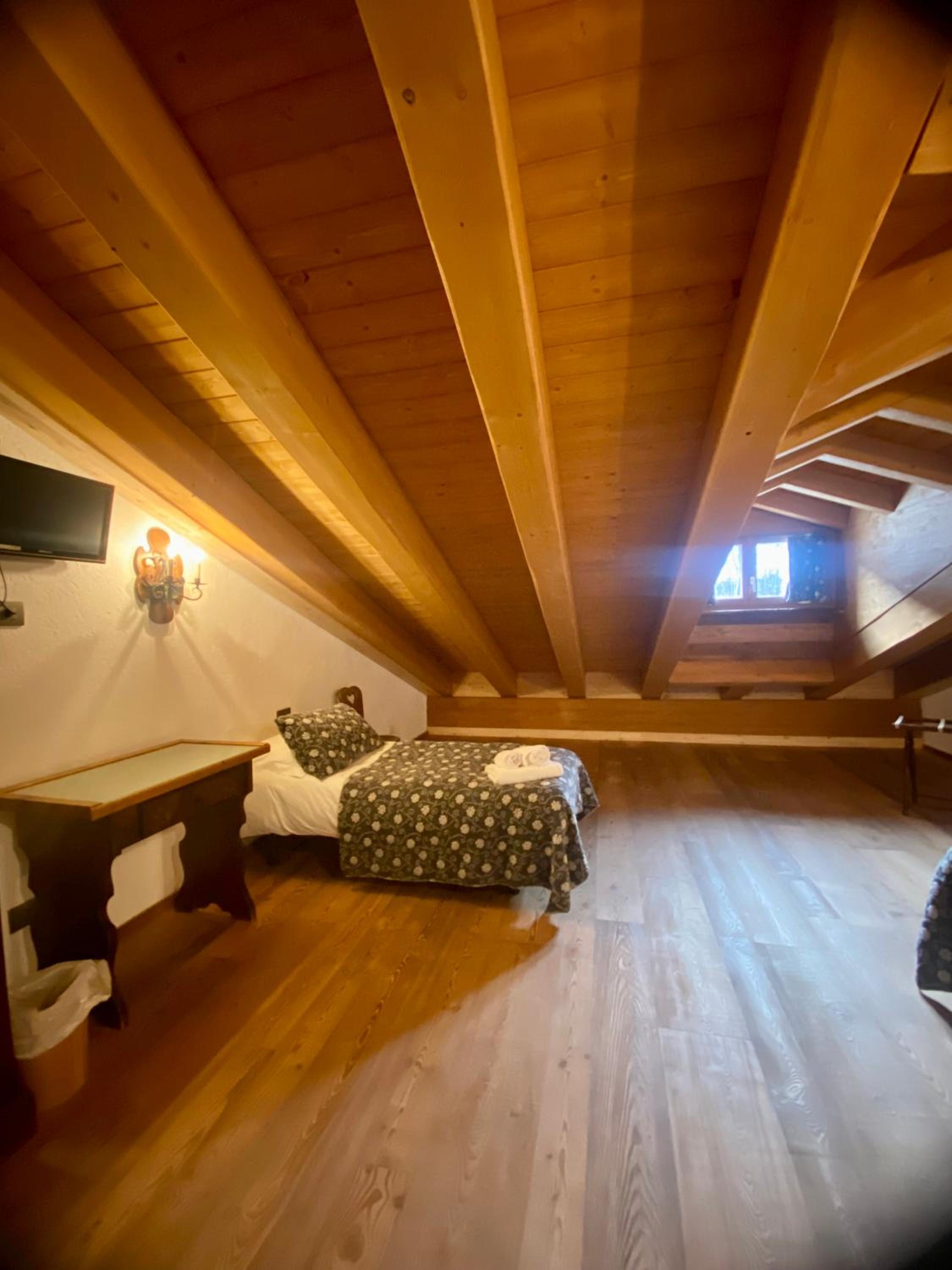 Classic Triple Room photo 1