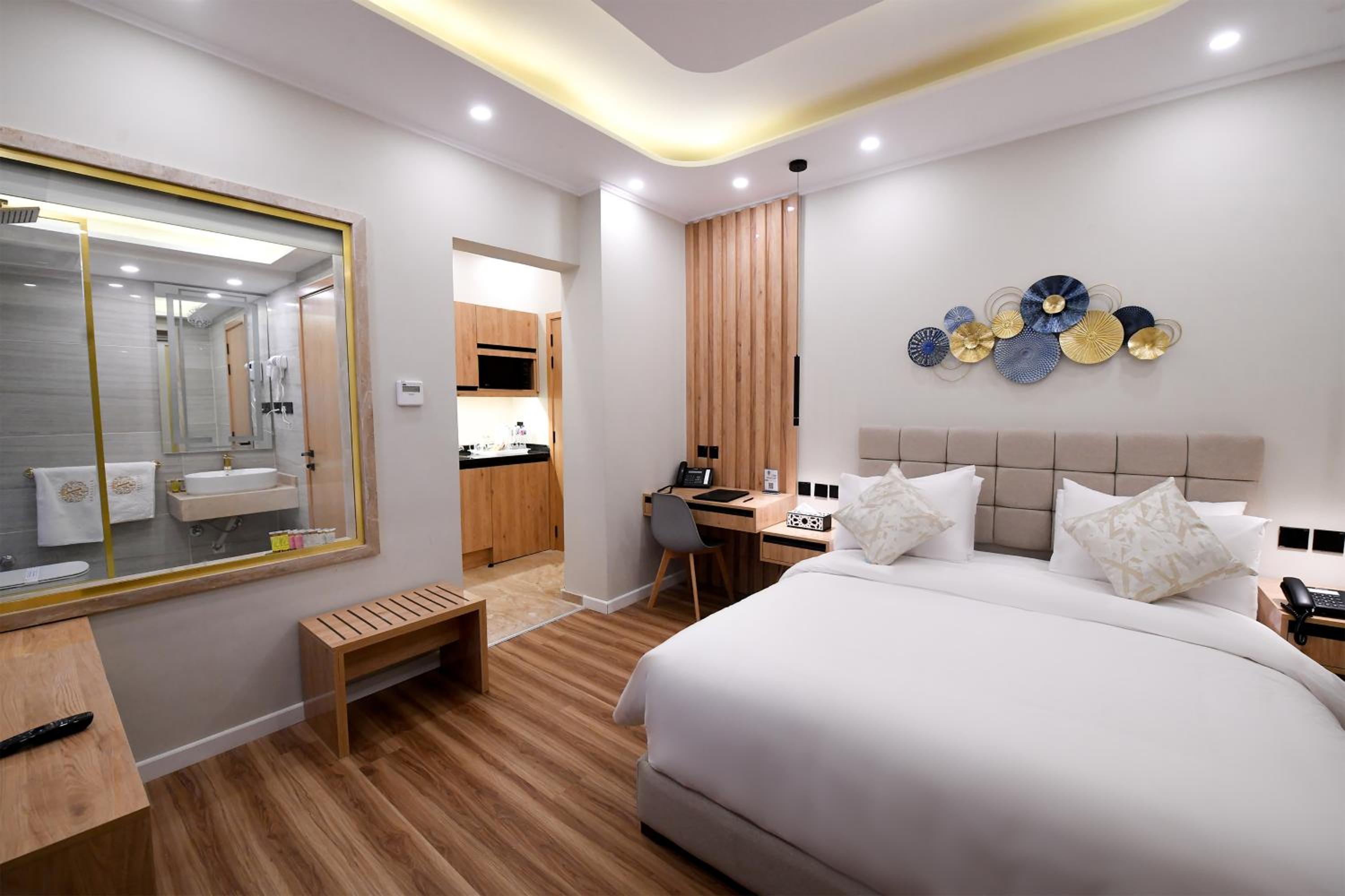 Superior Queen Room