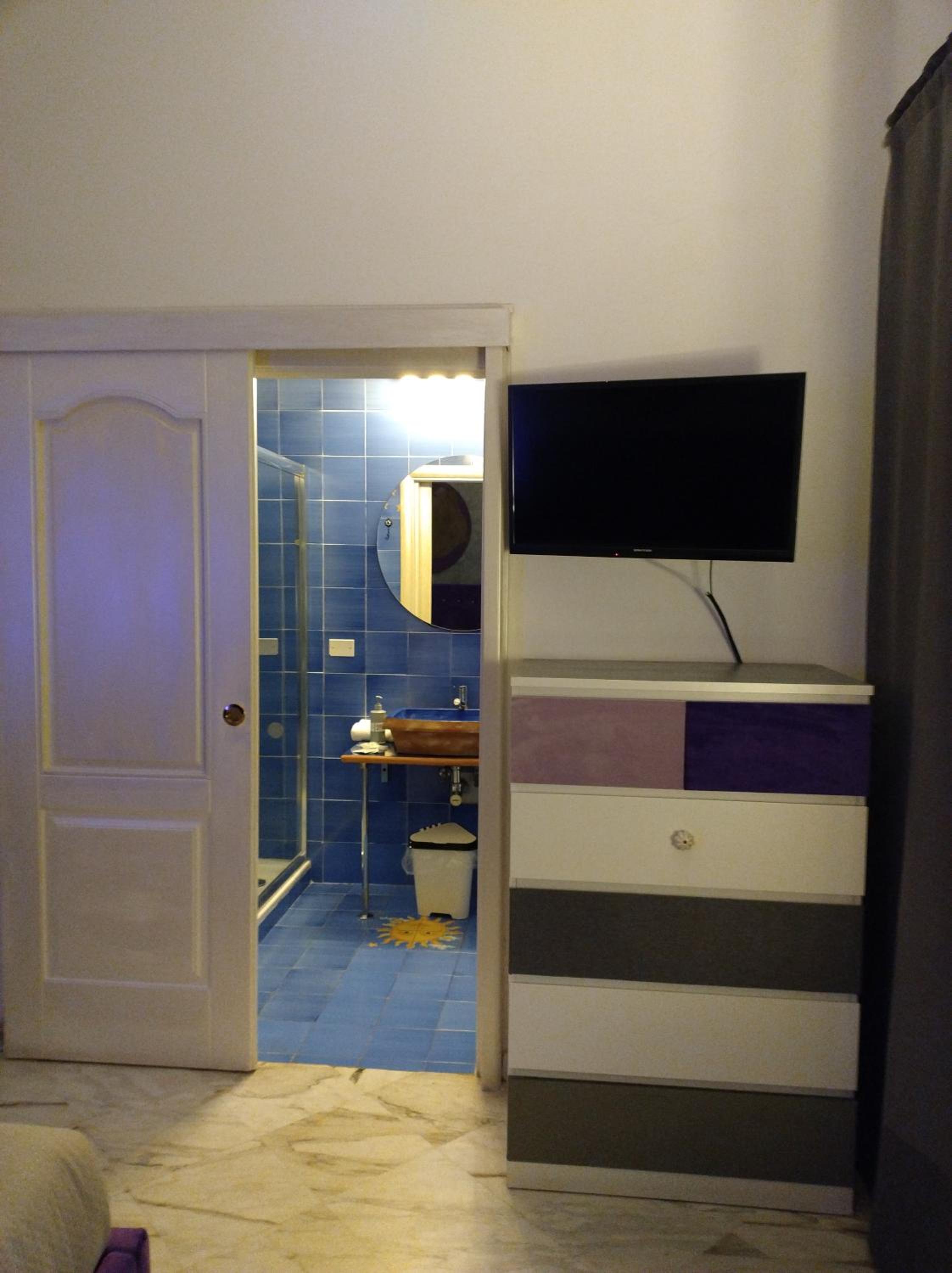 Standard Queen Room photo 3