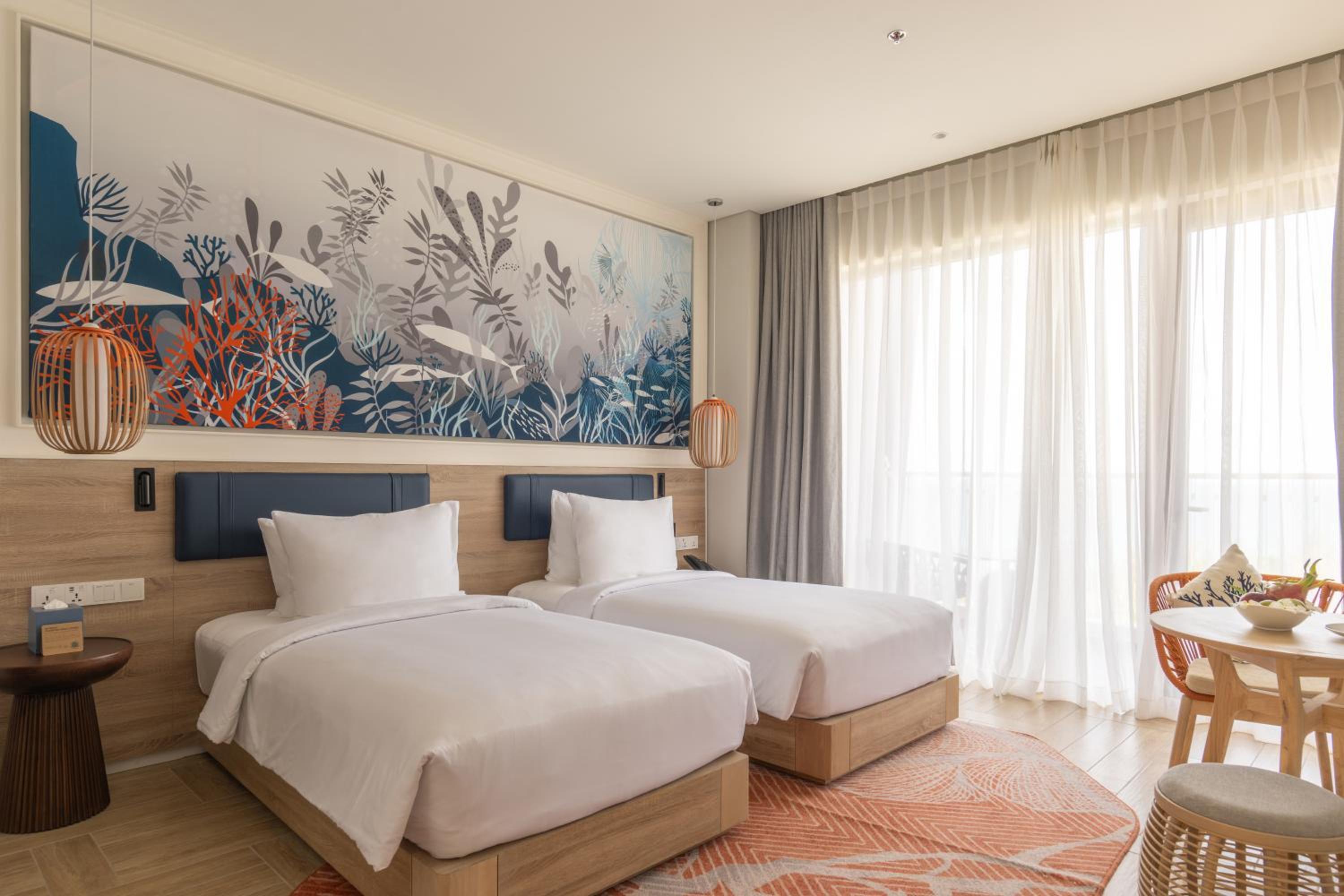 Deluxe Garden View Twin Room with Balcony photo 3