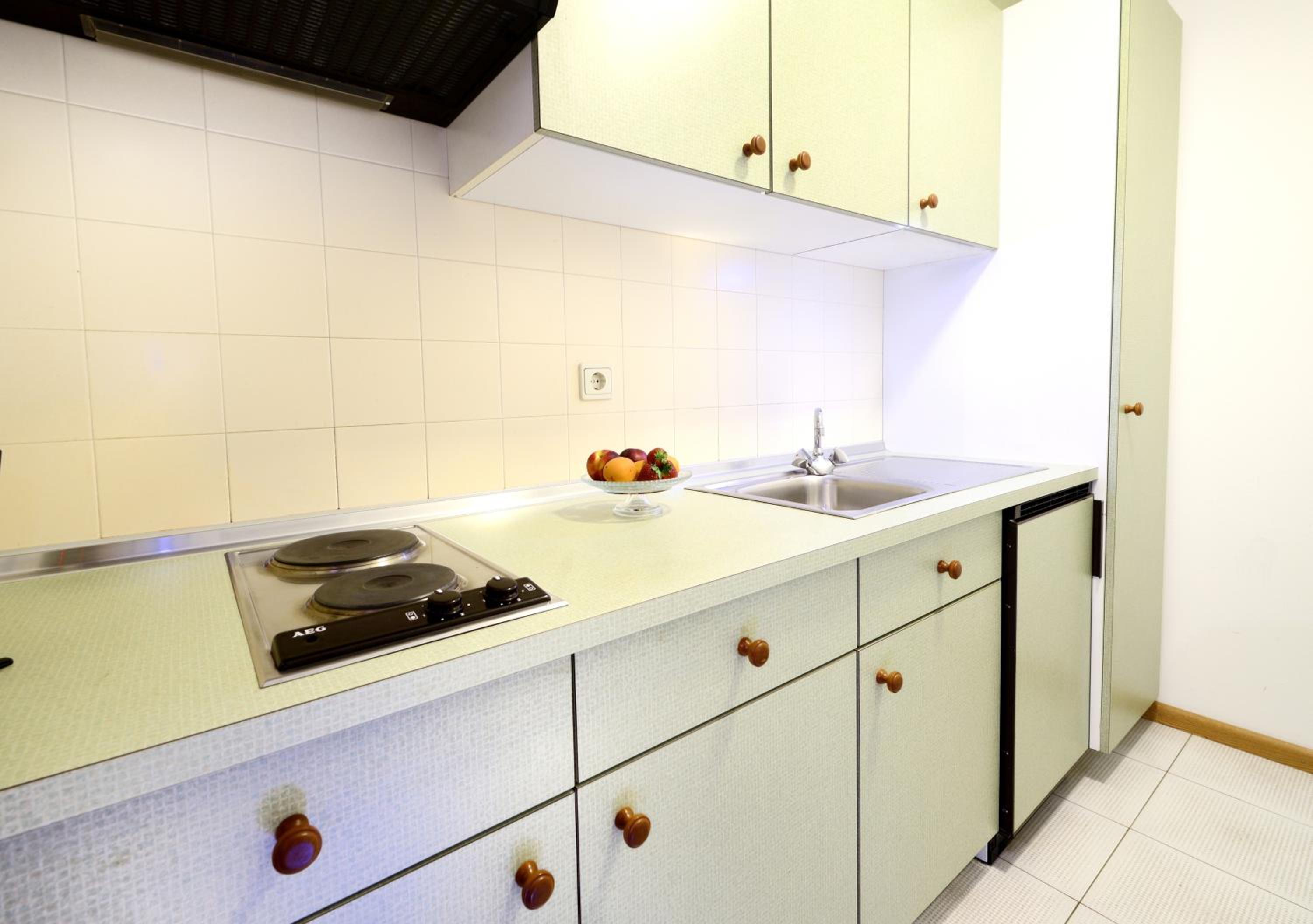 Studio (2 Adults) photo 3