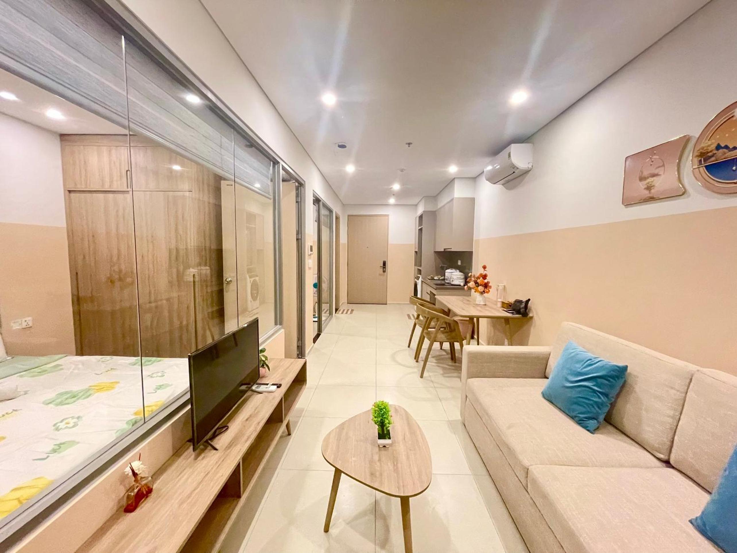 Two-Bedroom Apartment With Balcony - Photo 12