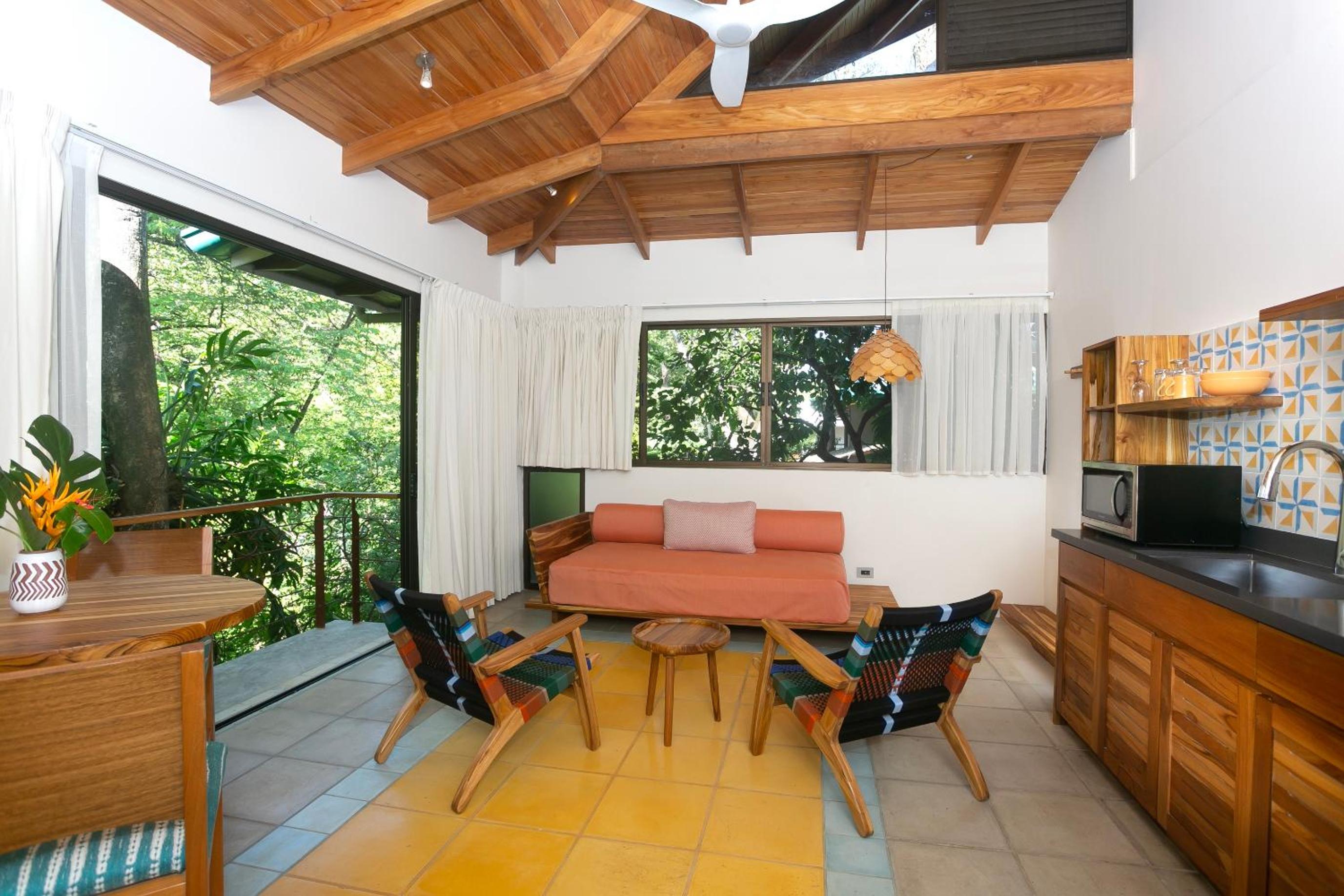 Apartamento T2 com Vista para o Jardim