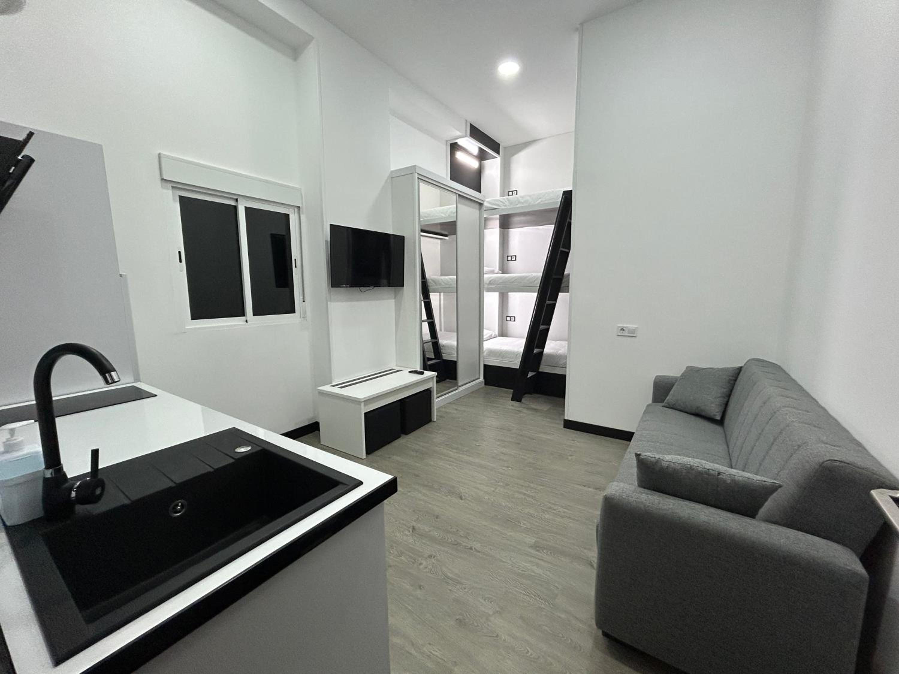 One-Bedroom Apartment