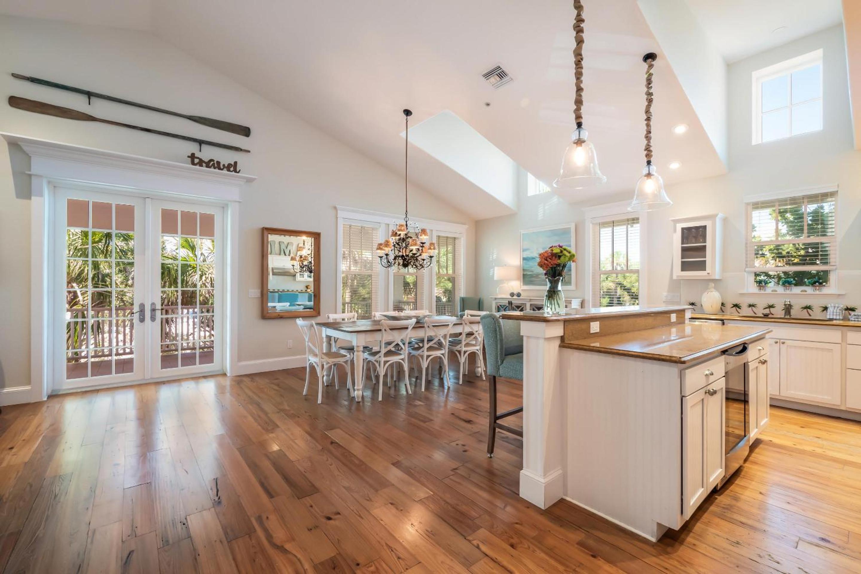 Three-Bedroom Vacation Home  photo 2